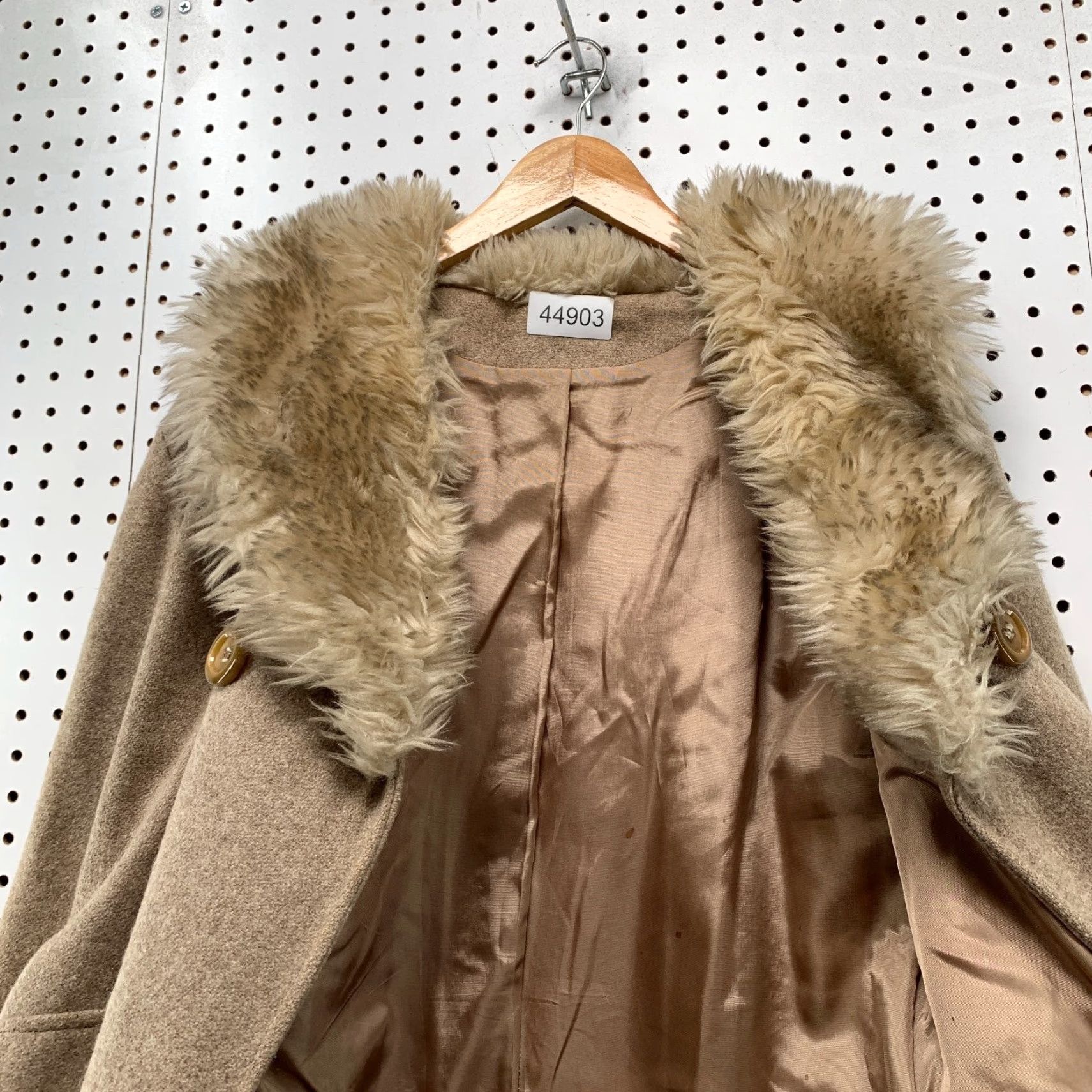 Sears VINTAGE Sears Fashion Wool Coat Womens M Double Breasted Faux Fur Collar Coat Beige 70s 60s Winter Mens Womens Size M / US 6-8 / IT 42-44 - 7 Thumbnail