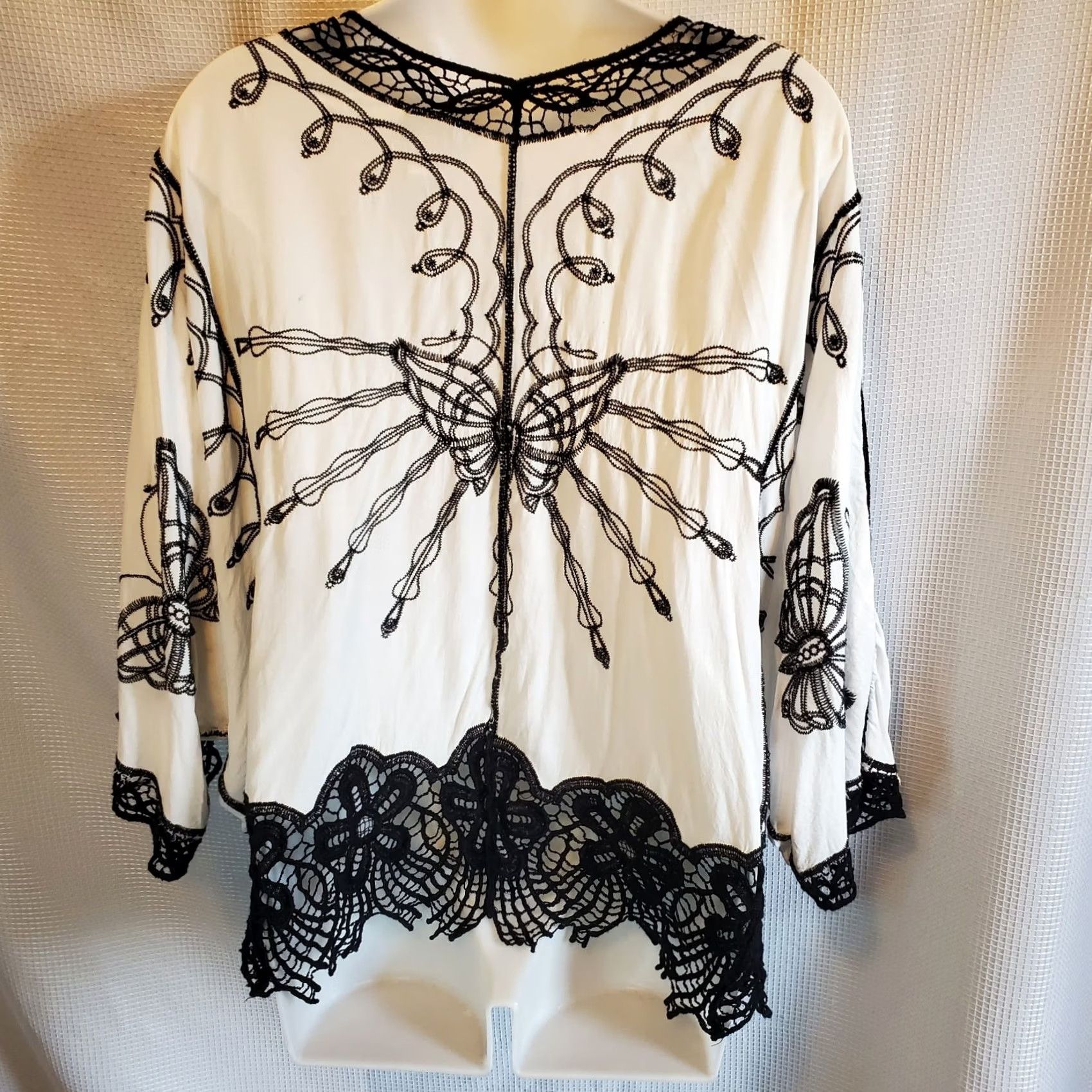 Vintage VINTAGE Draper And Damons Butterfly Embroidered Kimono Blouse Sz XL Boho Hippie *Read Size XL / US 12-14 / IT 48-50 - 5 Thumbnail