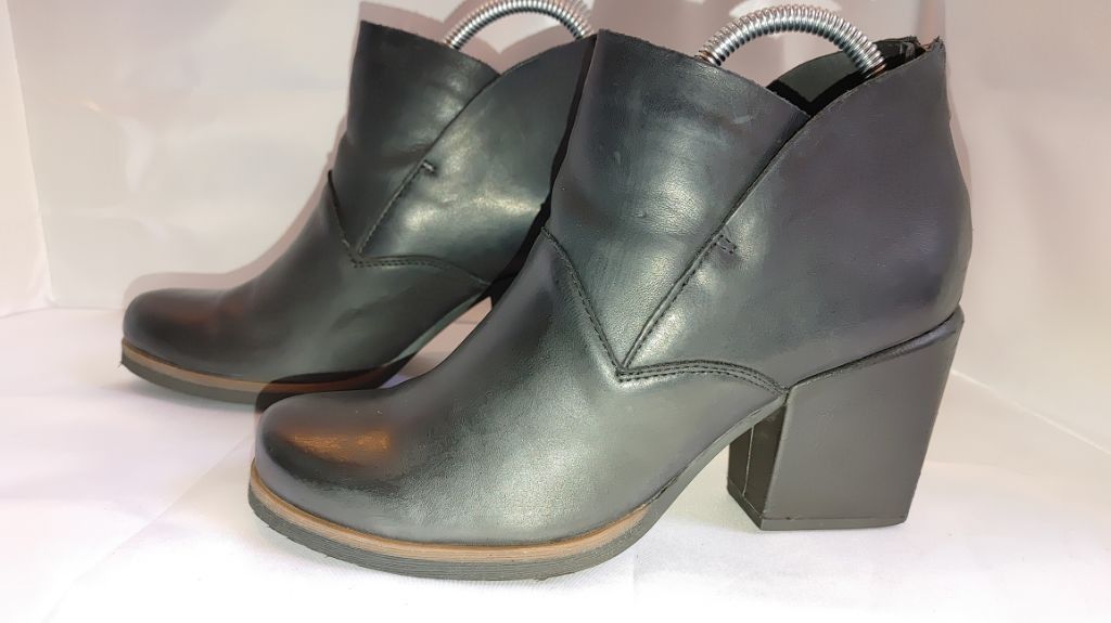 Kork-Ease Kork-Ease Castenda Ankle Booties Size 8M Size US 8 / IT 38 - 2 Thumbnail
