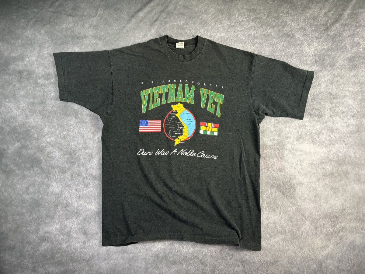 Vintage 1990s Vintage Vietnam Veteran Tee U.S. Military Army Flags Size US XXL / EU 58 / 5 - 7 Thumbnail