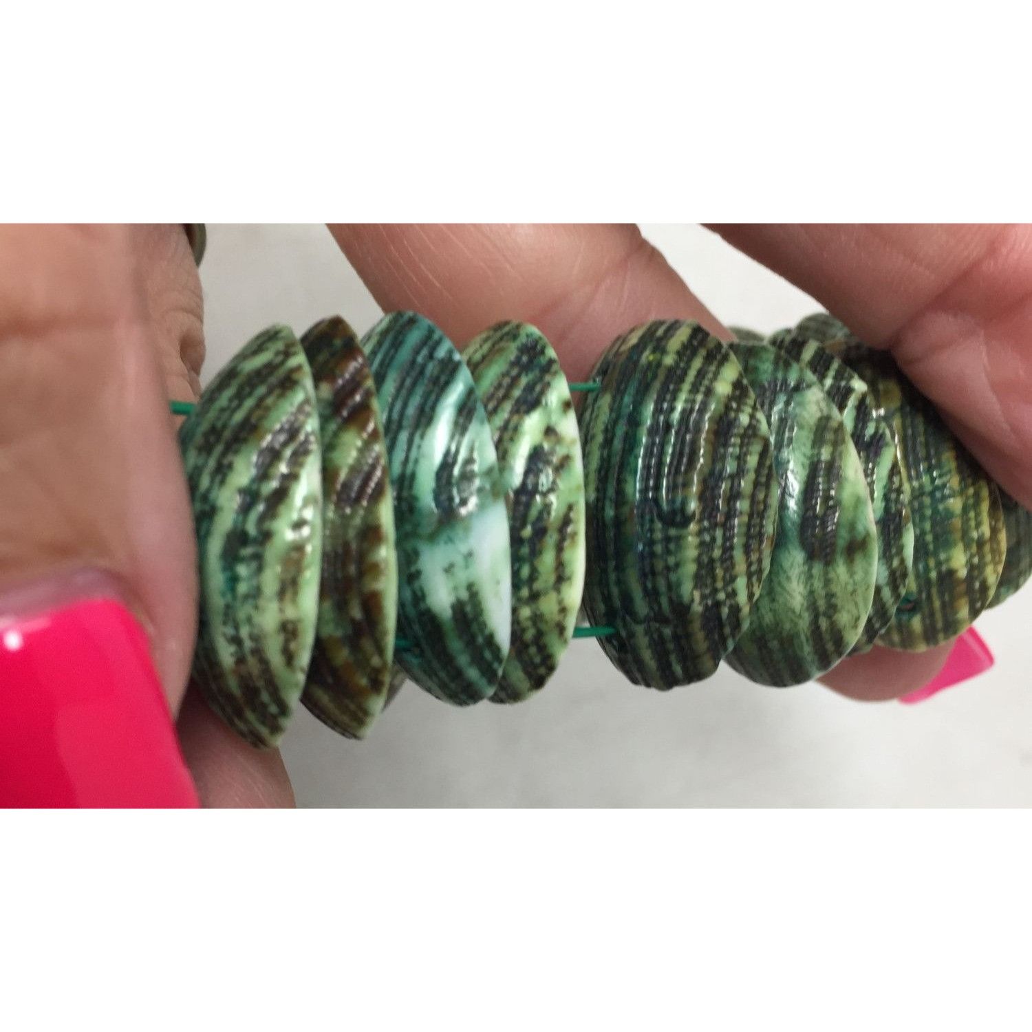 Other Women's Green Shell Stretchy Statement Bracelet Size ONE SIZE - 3 Thumbnail