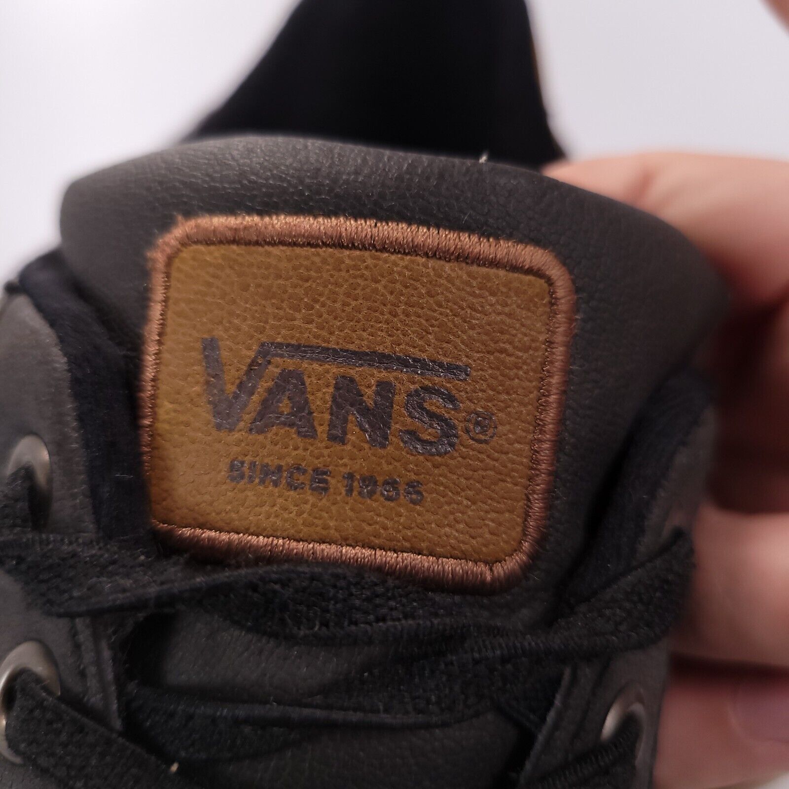 Vans Vans Off The Wall Lace Up Athletic Sneaker Shoe Men Size 8.5 Size US 8.5 / EU 41-42 - 9 Thumbnail