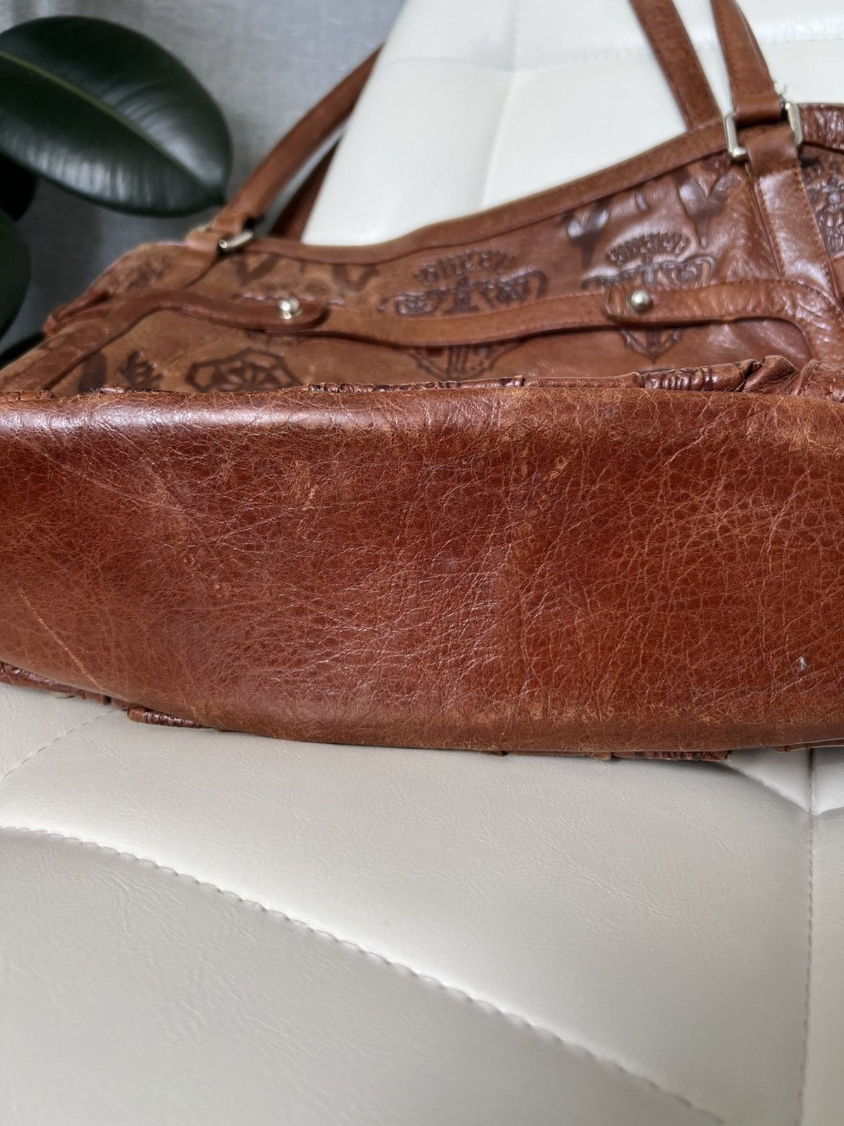 Gucci × Vintage Vintage Gucci Jockey Brown Embossed Leather Horsebit Bag Size ONE SIZE - 12 Thumbnail
