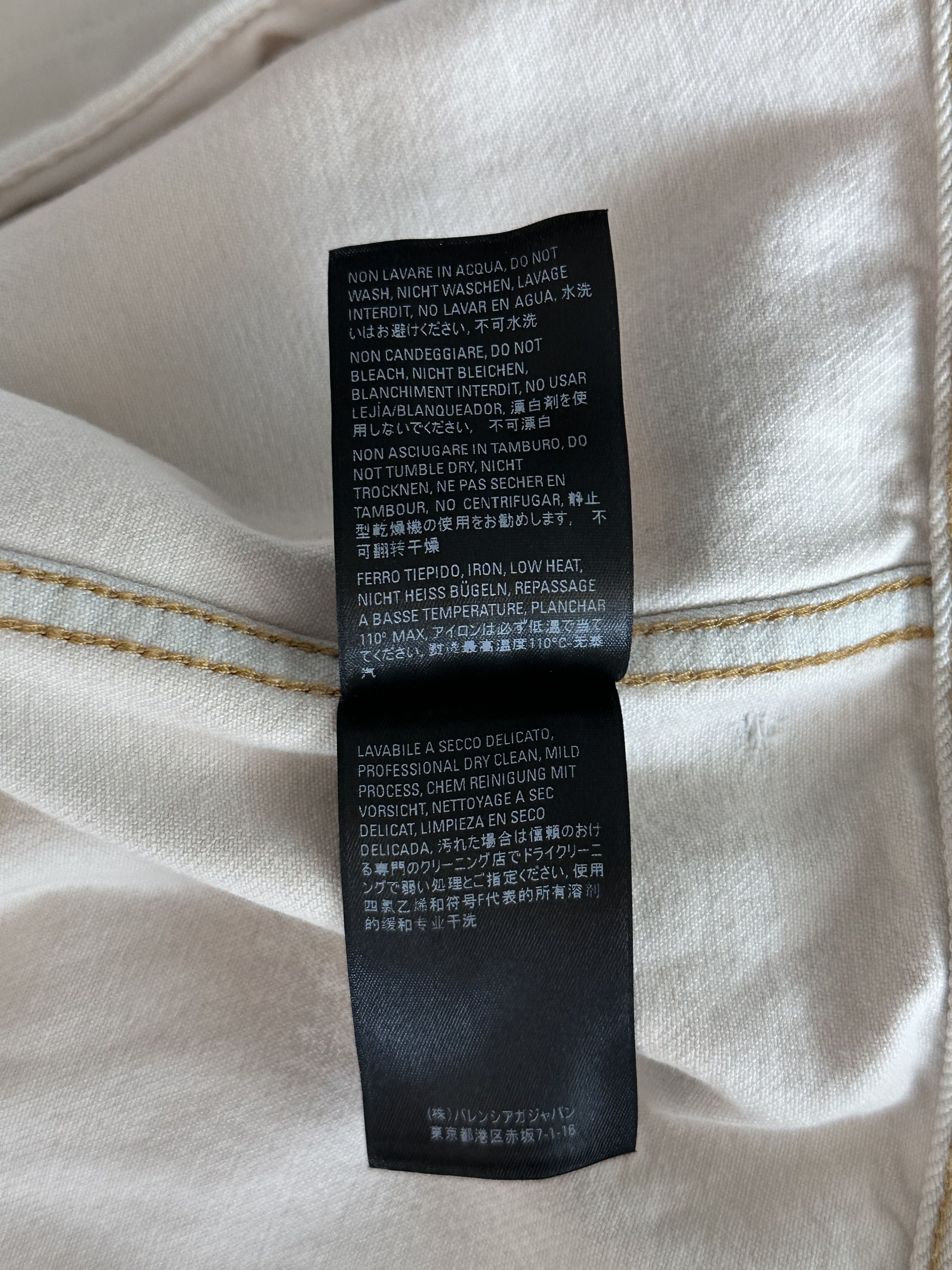 Balenciaga Balenciaga White & Beige Distressed Denim Jacket Size US XL / EU 56 / 4 - 5 Thumbnail