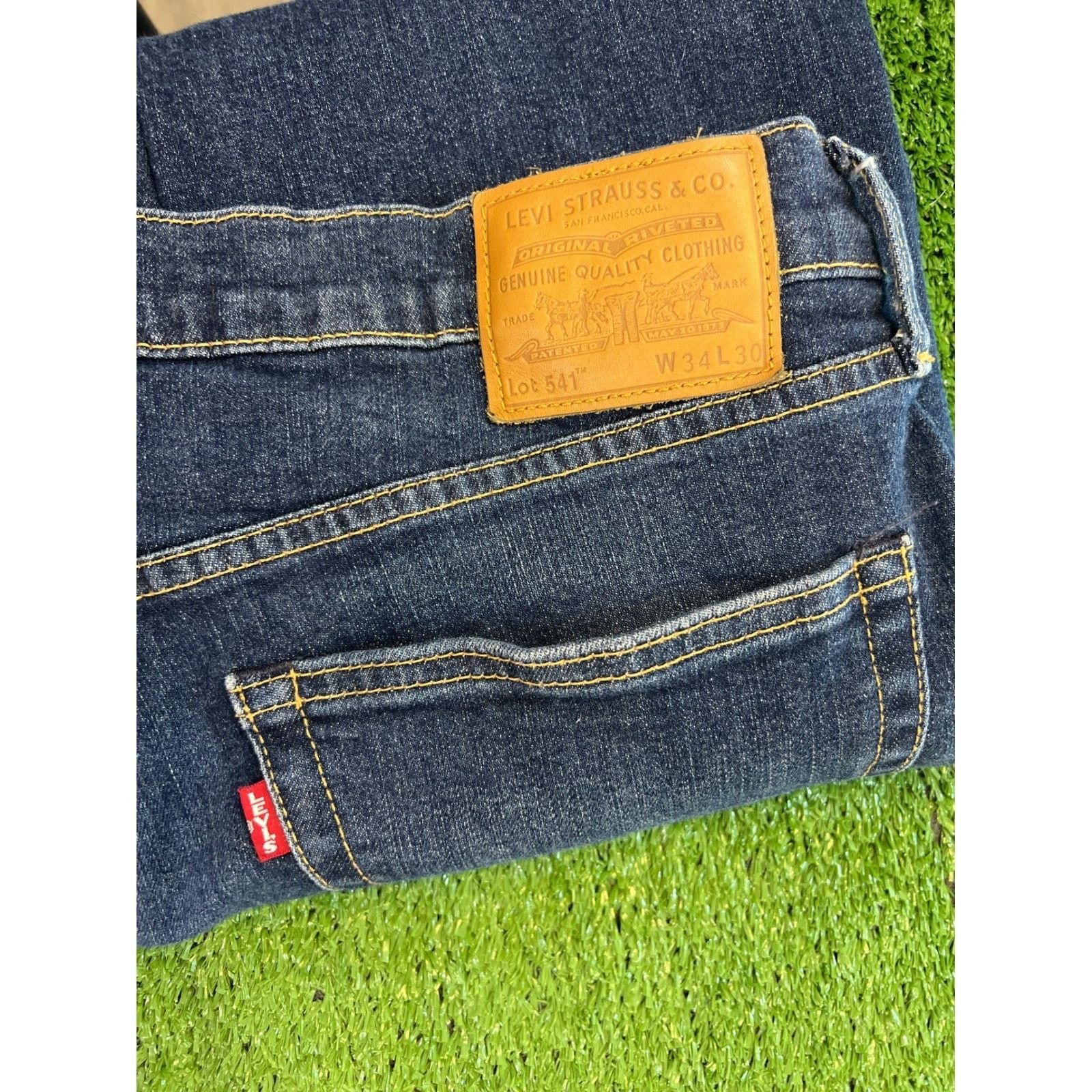 Levi's Levis 541 Athletic Taper Jeans Mens 34x30 Dark Wash Big E Size US 34 / EU 50 - 6 Thumbnail