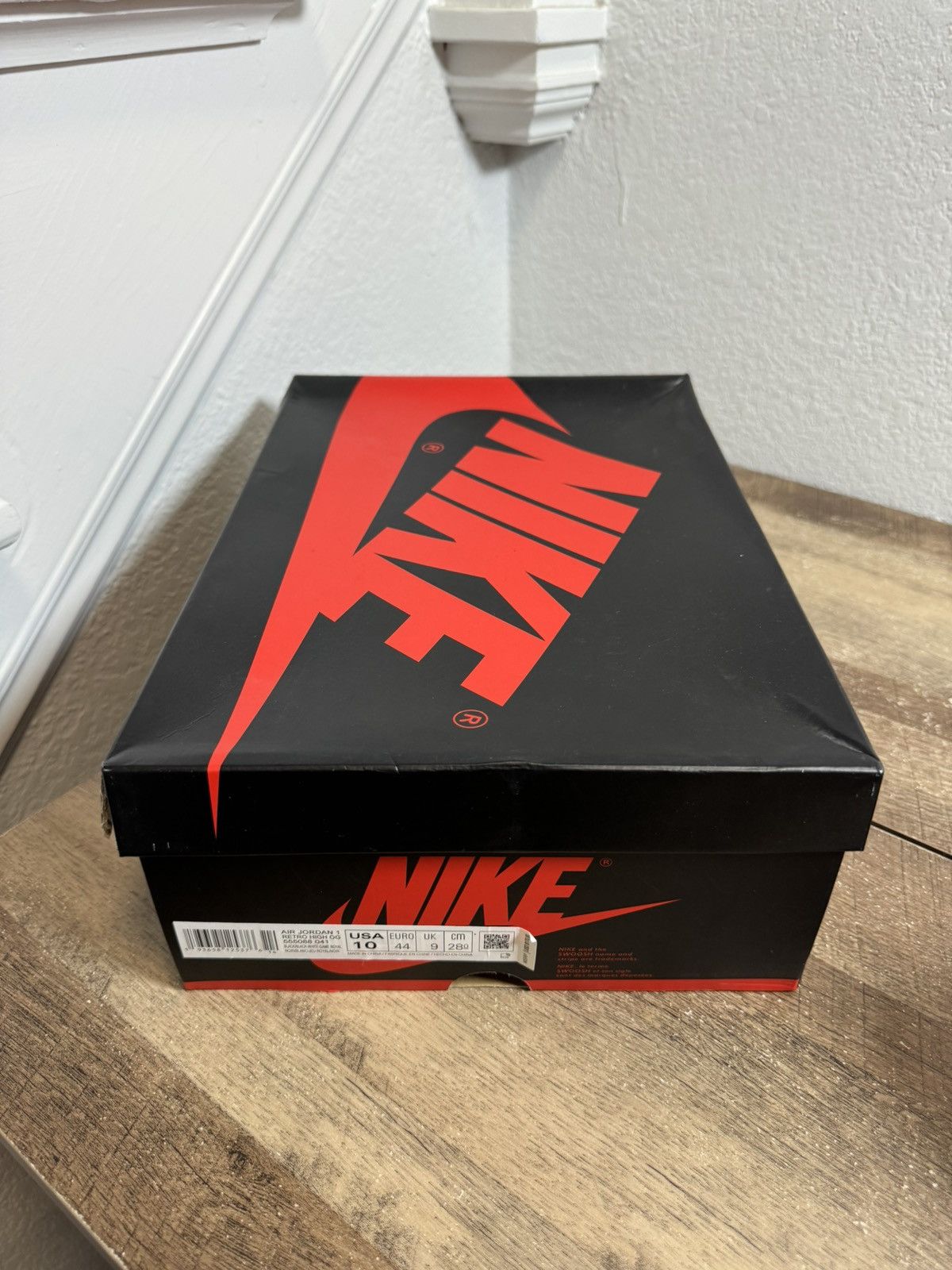 Jordan Brand Nike Air Jordan Retro 1 High OG Royal Toe 2020 Size 10 shoes Size US 10 / EU 43 - 8 Thumbnail