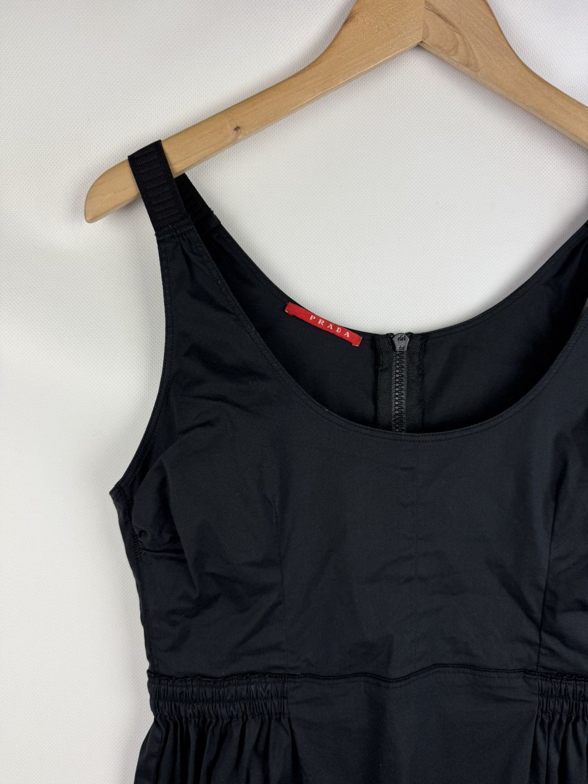 Prada × Vintage Prada Ladies Sleeveless Tank Top Blouse Size 44 Size M / US 6-8 / IT 42-44 - 4 Thumbnail