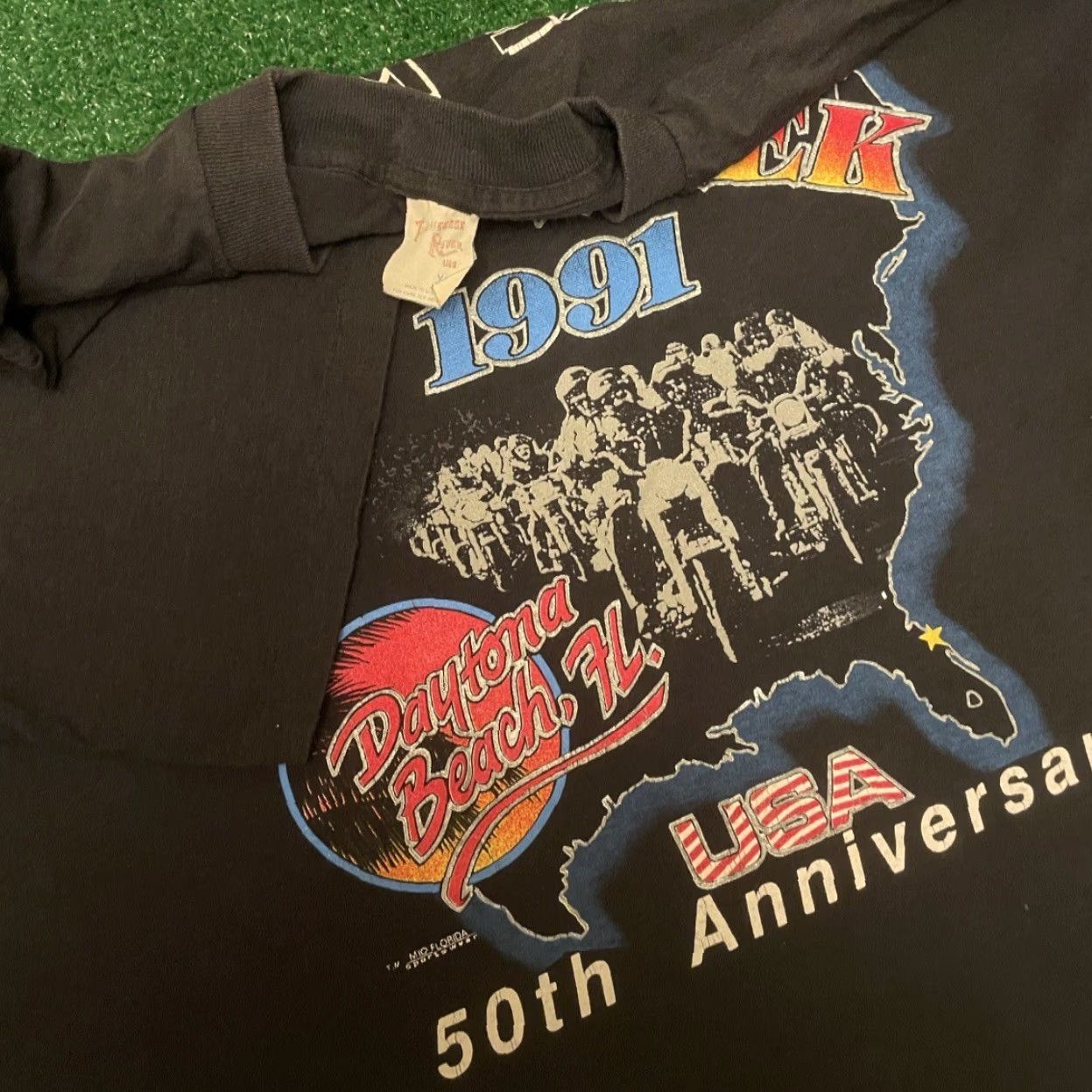 Vintage VINTAGE 90s Bike Week USA Biker Daytona Beach Florida Eagle 1991 VTG Shirt XL Gray Mens Short Sleeve T-Shirt Size US XL / EU 56 / 4 - 3 Thumbnail