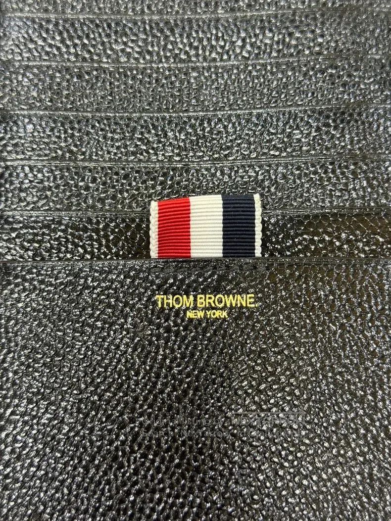 Thom Browne THOM BROWNE Leather Zip Card Wallet. Size ONE SIZE - 5 Thumbnail