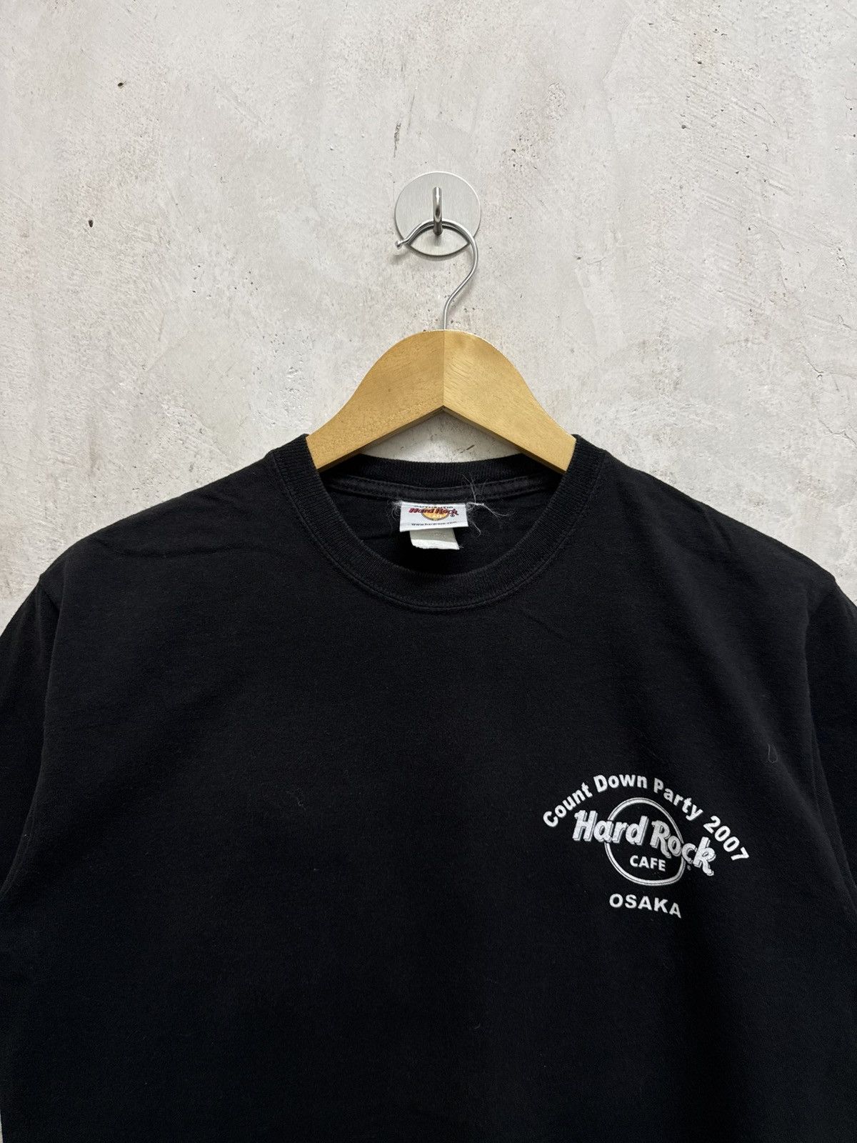 Hard Rock Cafe 2000s Hard Rock Cafe Osaka T-Shirt Size US S / EU 44-46 / 1 - 4 Thumbnail