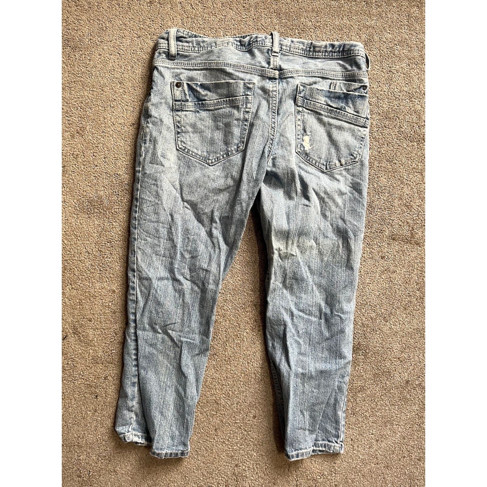 Aeropostale Aeropostale Women's Jeans Size 5/6 Capris Distressed Cropped Light Wash Junior's Size 27" / US 4 / IT 40 - 3 Thumbnail