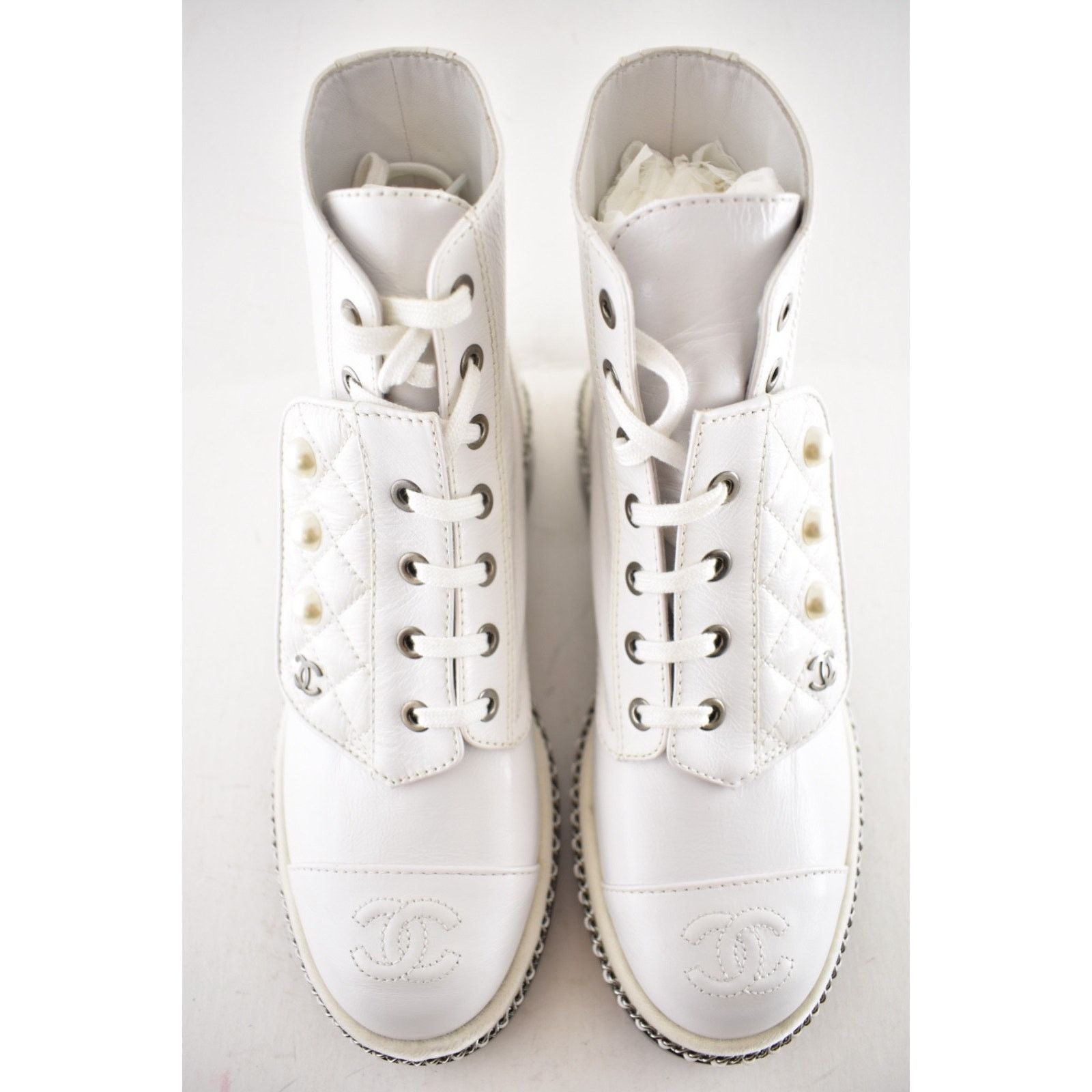 Chanel Chanel 18K White Pearl CC Chain Around Combat Lace Up Size US 7 / IT 37 - 11 Thumbnail