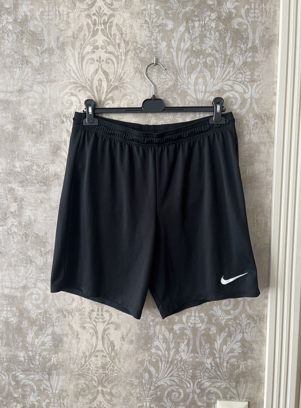 Nike Nike Track Shorts Size US 36 / EU 52 - 1 Thumbnail