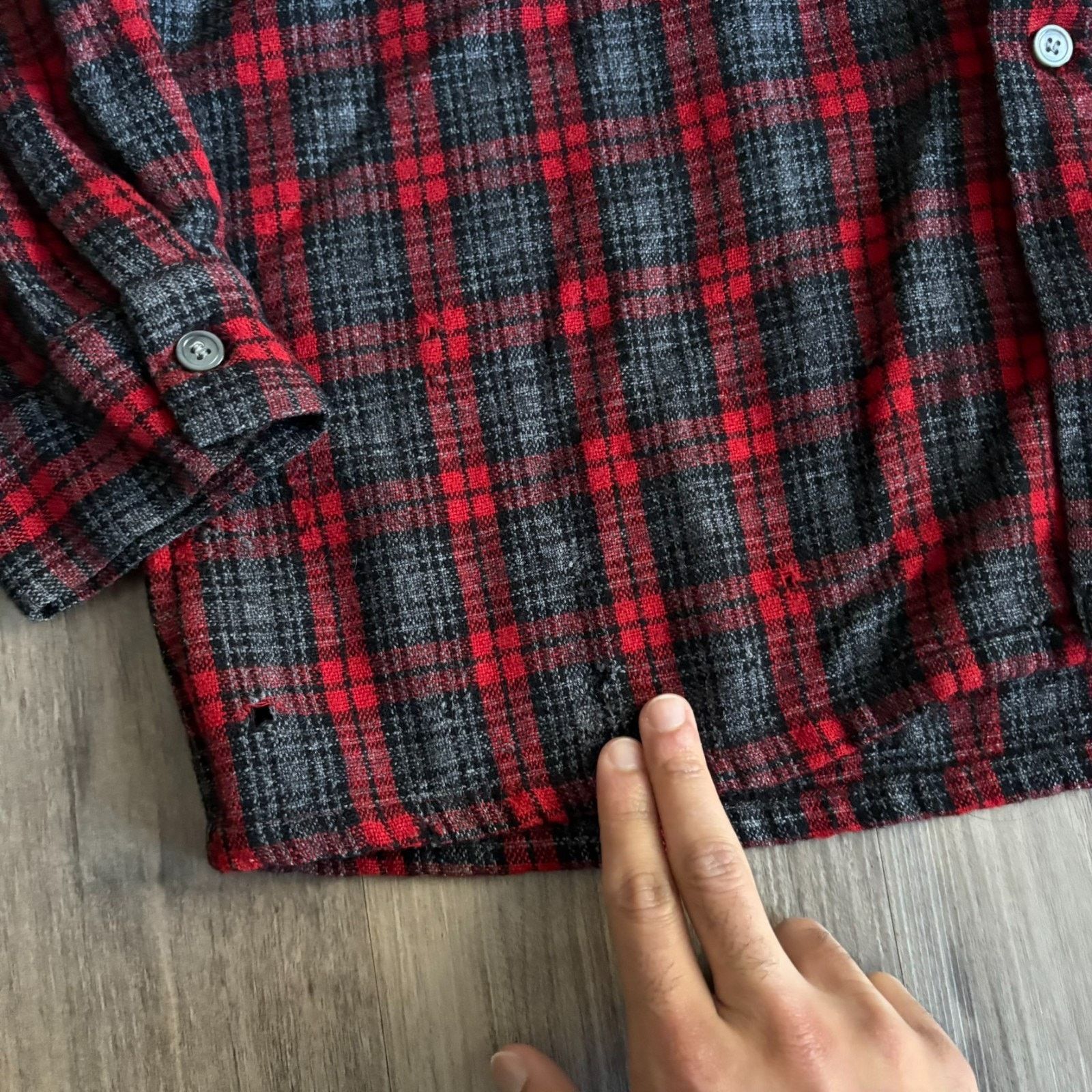 Vintage Vintage 1950s Loop Collar Flannel Wool Shirt Men's Size L Size US L / EU 52-54 / 3 - 7 Thumbnail