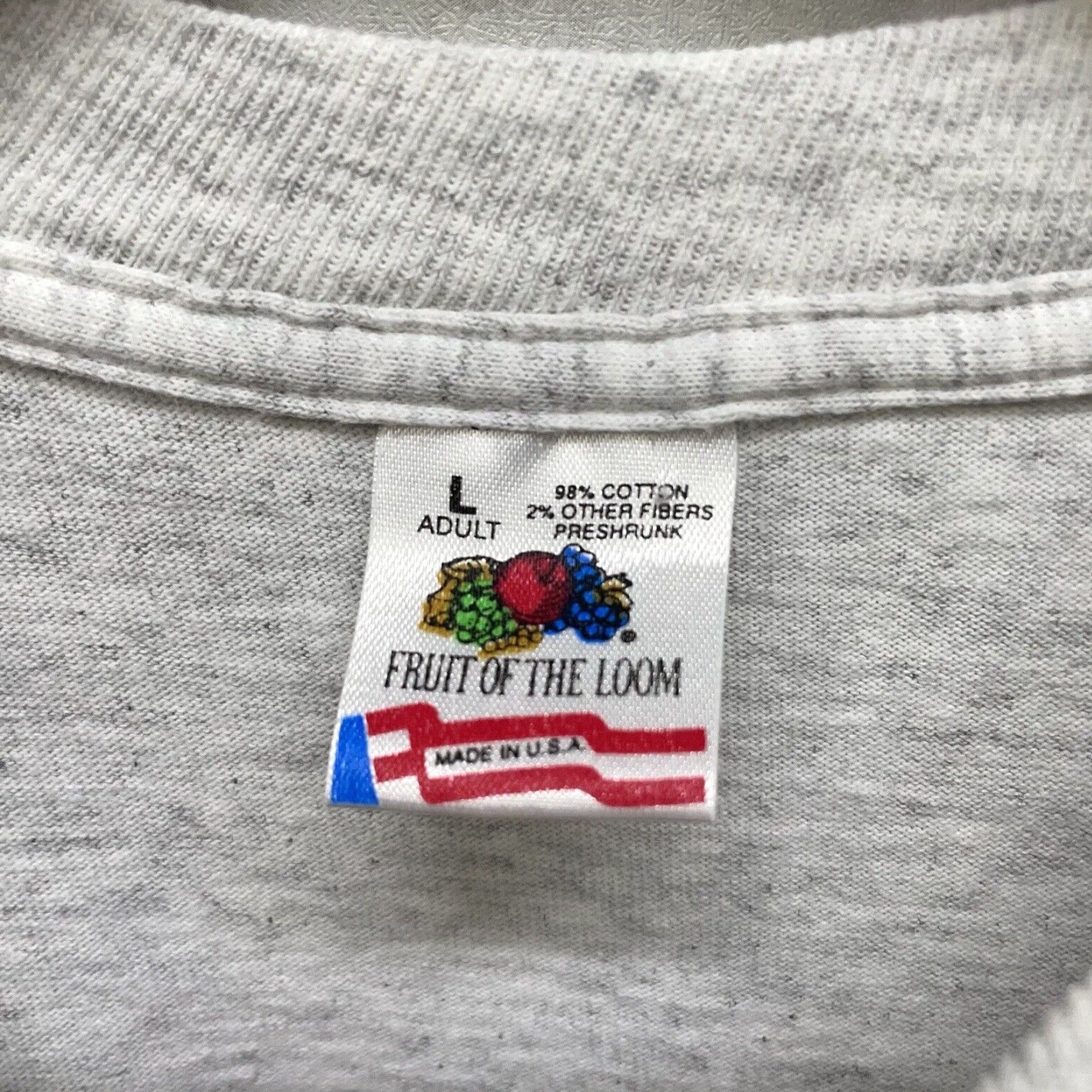 Fruit Of The Loom VINTAGE Fruit of the Loom Gray Dog Graphic Tee Single Stitch Men’s Size L Size US L / EU 52-54 / 3 - 4 Thumbnail