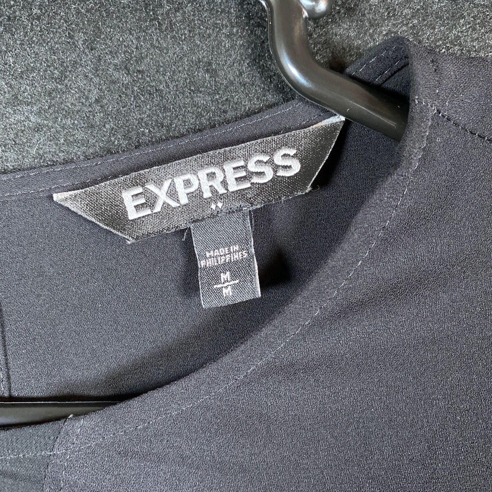 Express Express Blouse Black Sheer V Slit Open Long Sleeve Polyester Medium Women Size M / US 6-8 / IT 42-44 - 6 Thumbnail