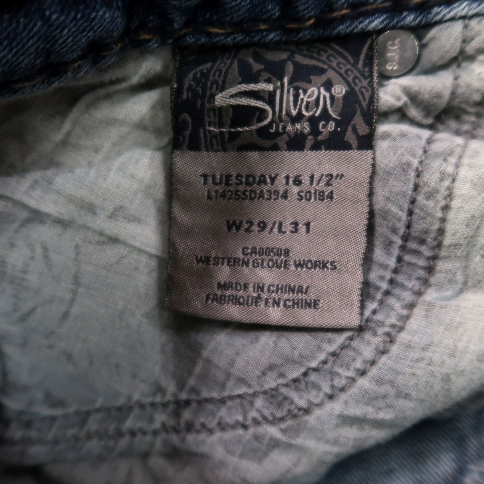 Silver Jeans Co. Silver Jeans Tuesday Jeans Women's 29x31 Blue Denim Bootcut Stretch Slim 5-Pocket Regular Cotton Blend Denim Blue Jeans Mens? Size 29" - 4 Thumbnail