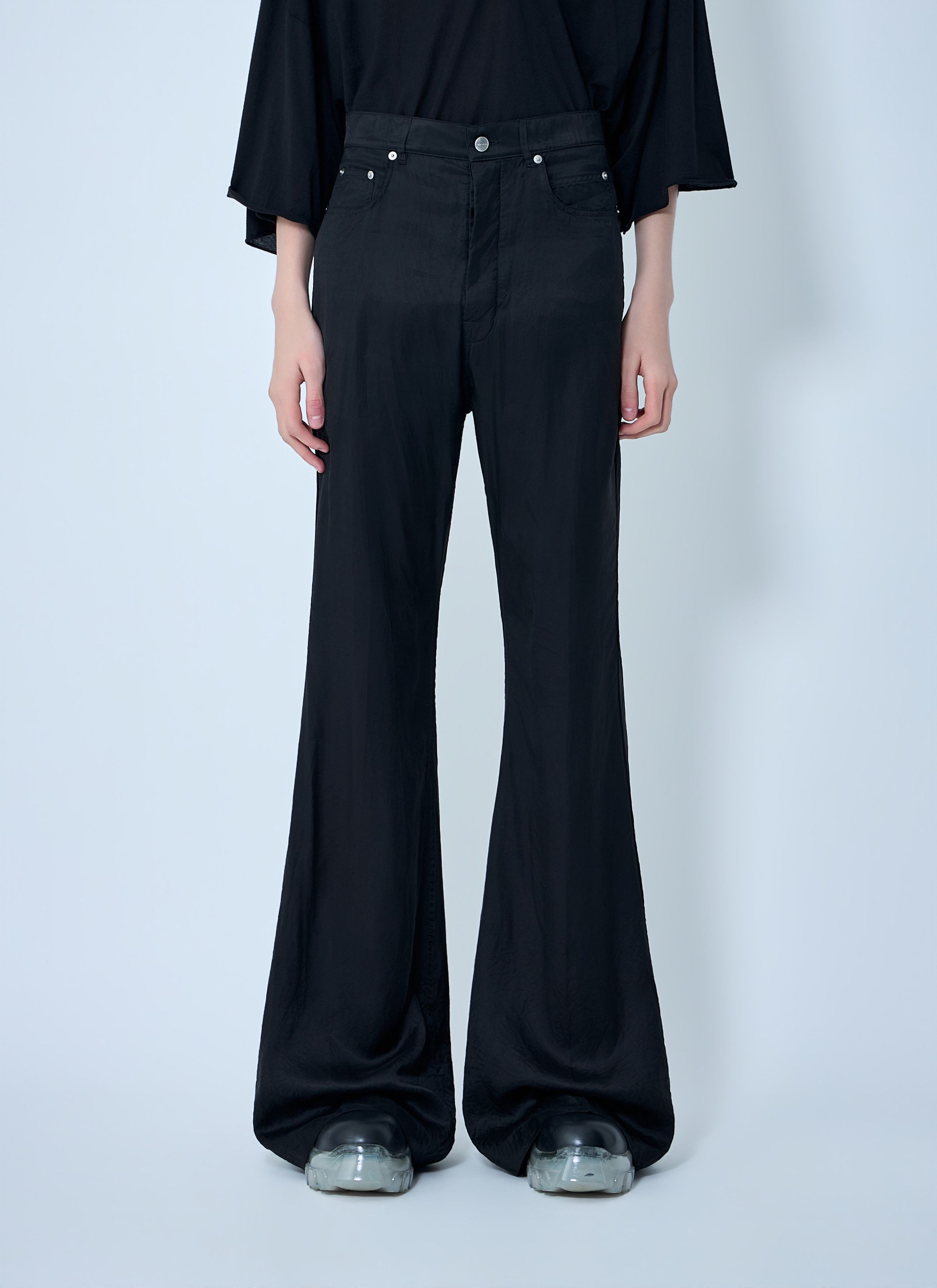 Rick Owens Flared Trousers in Smooth Weave Size US 32 / EU 48 - 1 Thumbnail