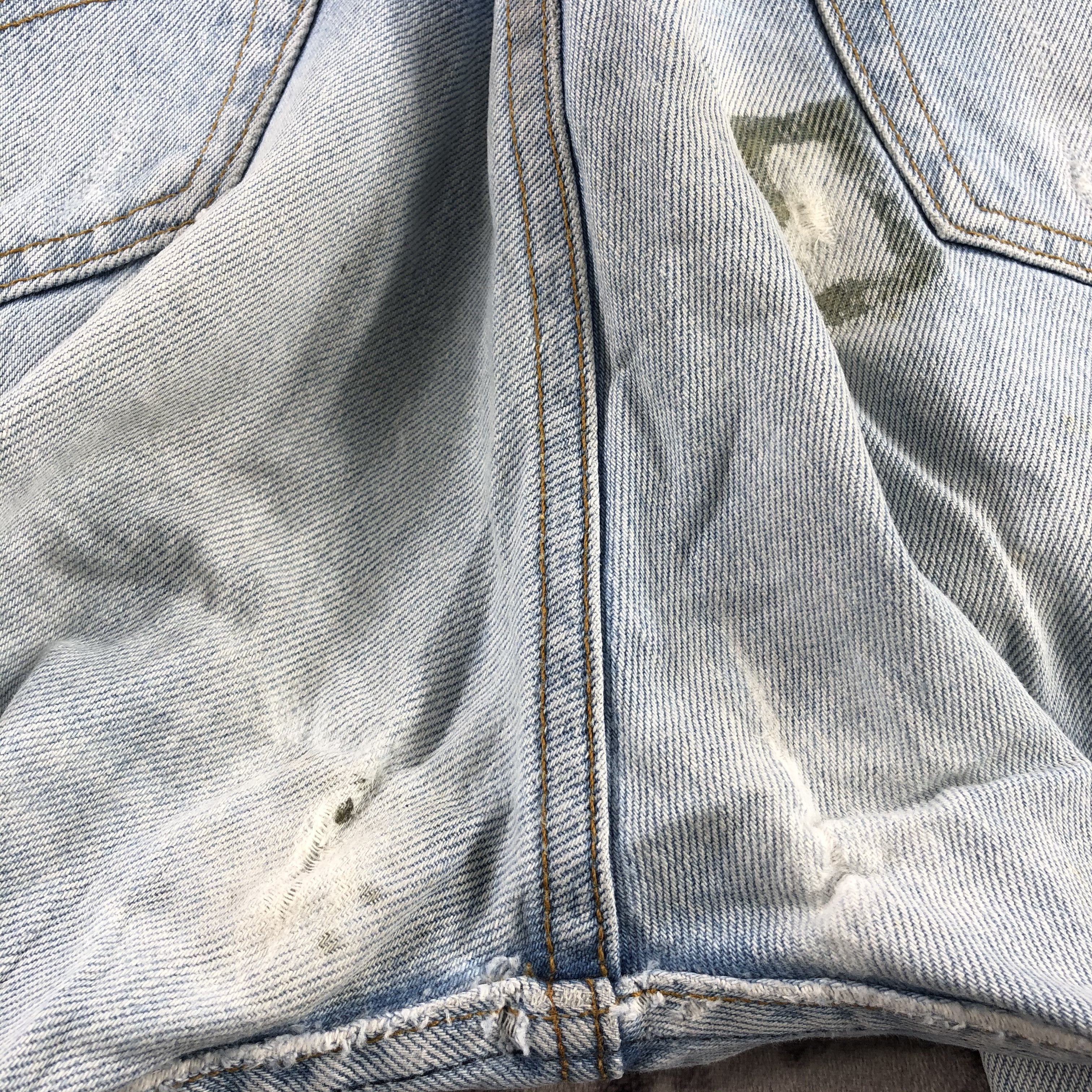 Levi's 90s Vintage Light Wash Levis 501 Jeans-JM2773 Size US 31 - 6 Thumbnail