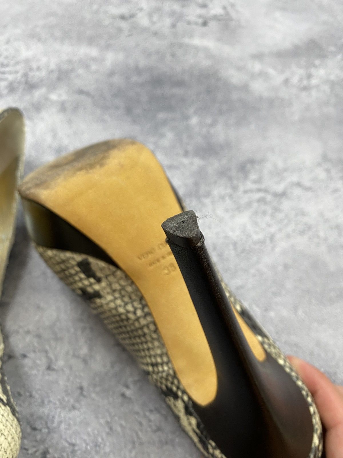 Just Cavalli Vintage Just Cavalli Heels Snake Print Shoes Made in Italy Size US 8 / IT 38 - 20 Thumbnail