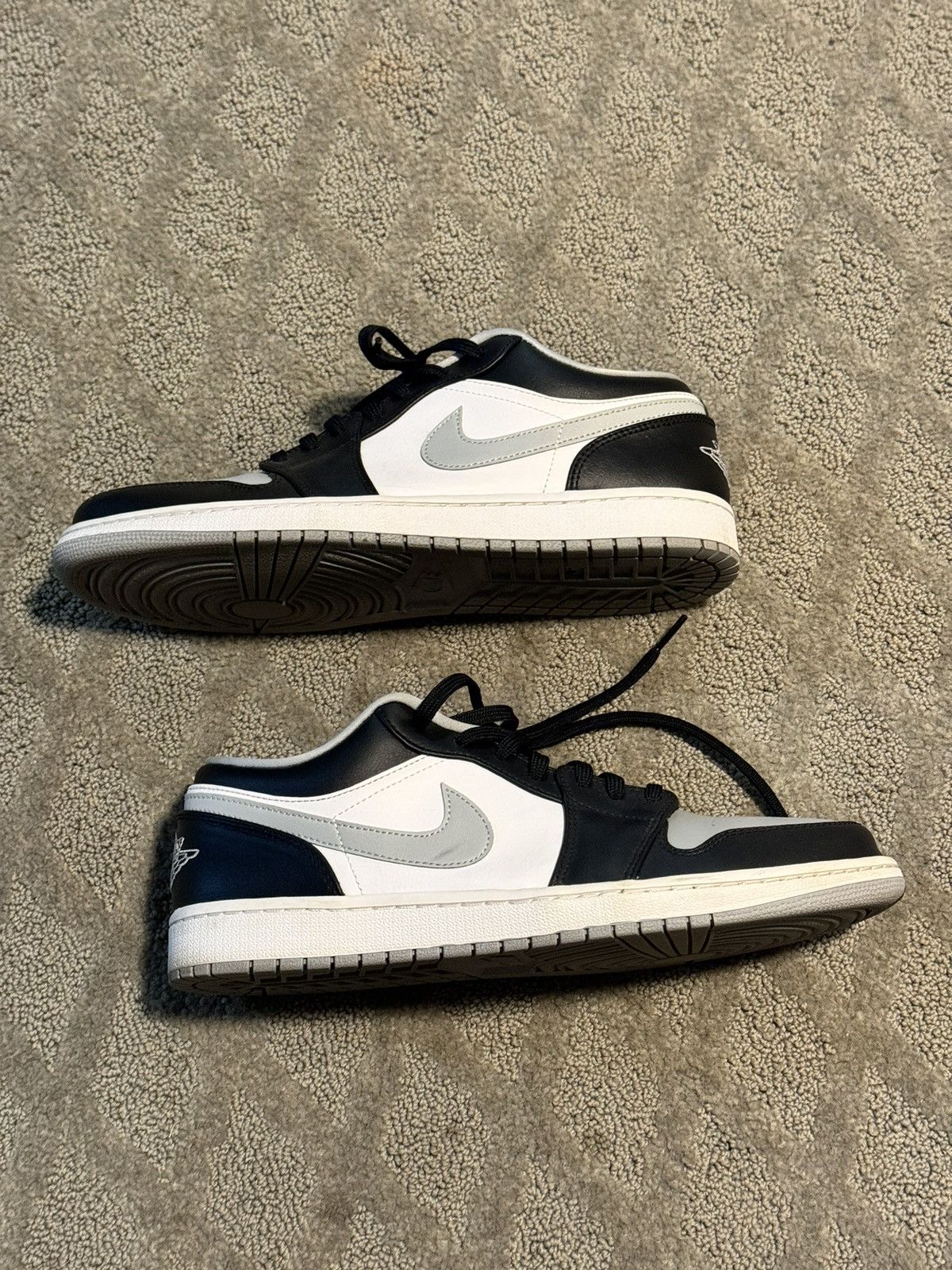 Jordan Brand × Nike Air JORDAN 1 Low “Light Smoke Grey” Sneakers Size US 11.5 / EU 44-45 - 4 Thumbnail