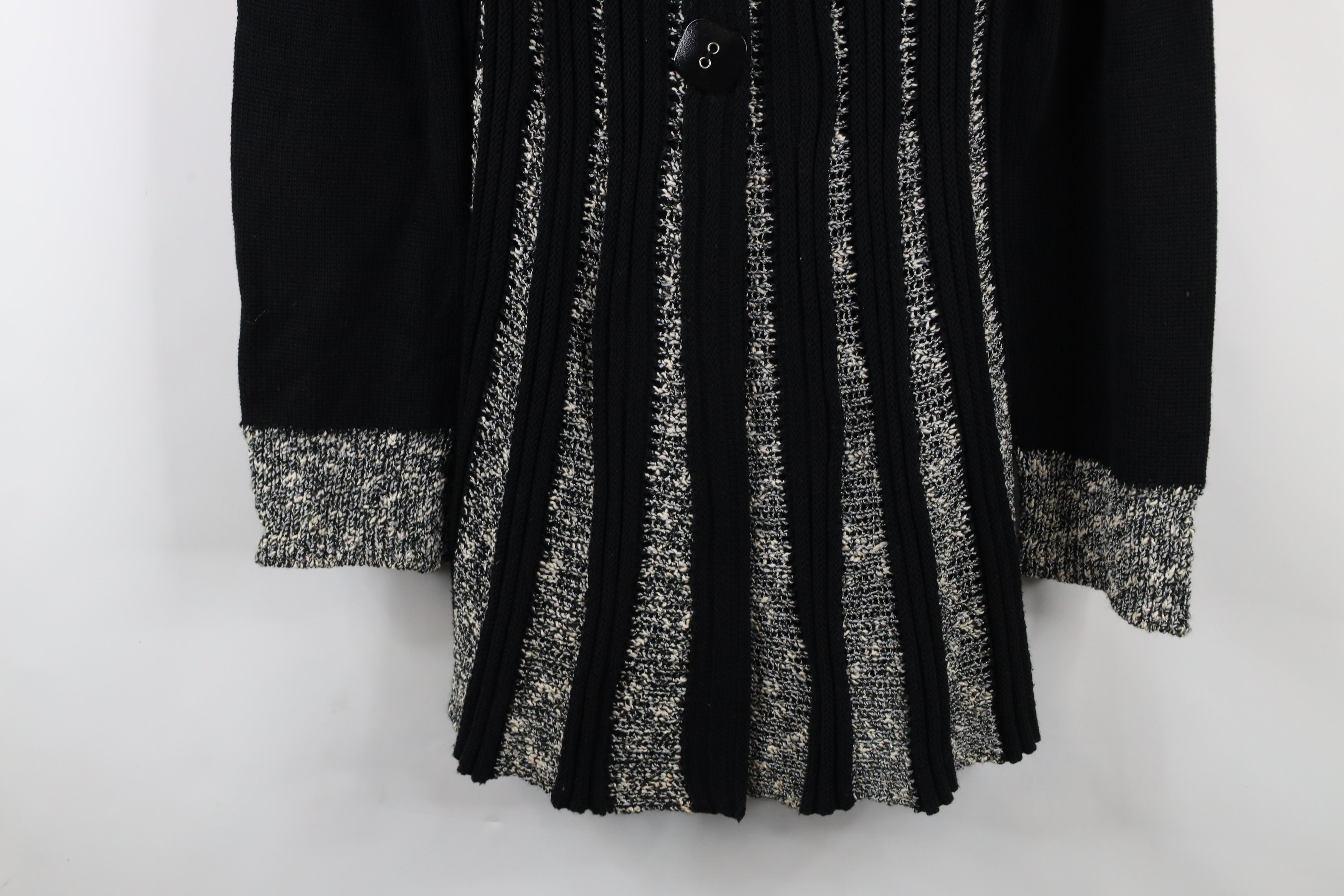 Vintage Vintage 90s Gothic Lagenlook Button Knit Cardigan Sweater Size L / US 10 / IT 46 - 3 Thumbnail