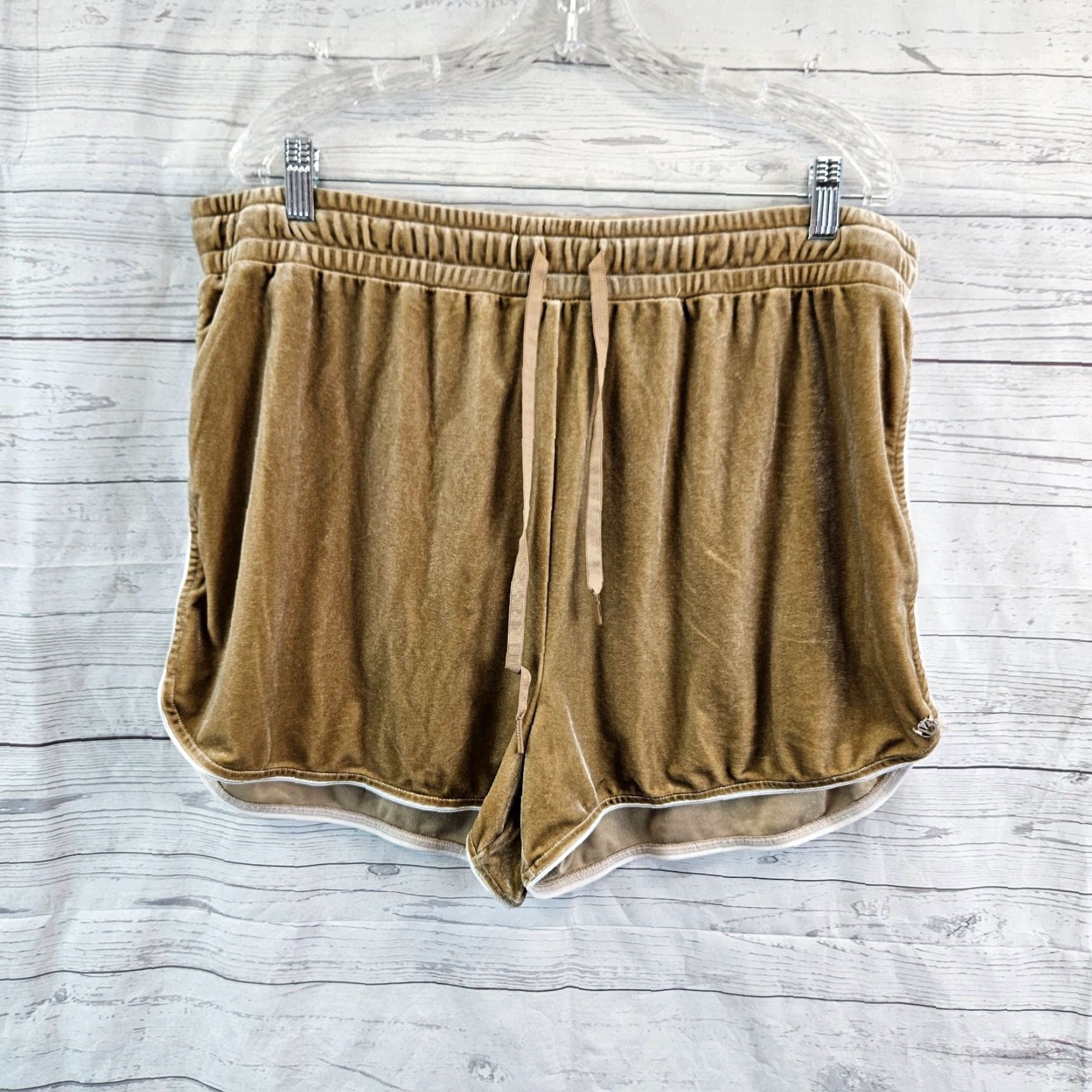 Vintage Buff Bunny Womens Velvet Shorts XL Tan High Rise Drawstring Athletic Velvet Brown 18.5" Waist 3" Inseam 14.5" Rise - Regular N/A Size 40" / US 18 - 2 Thumbnail