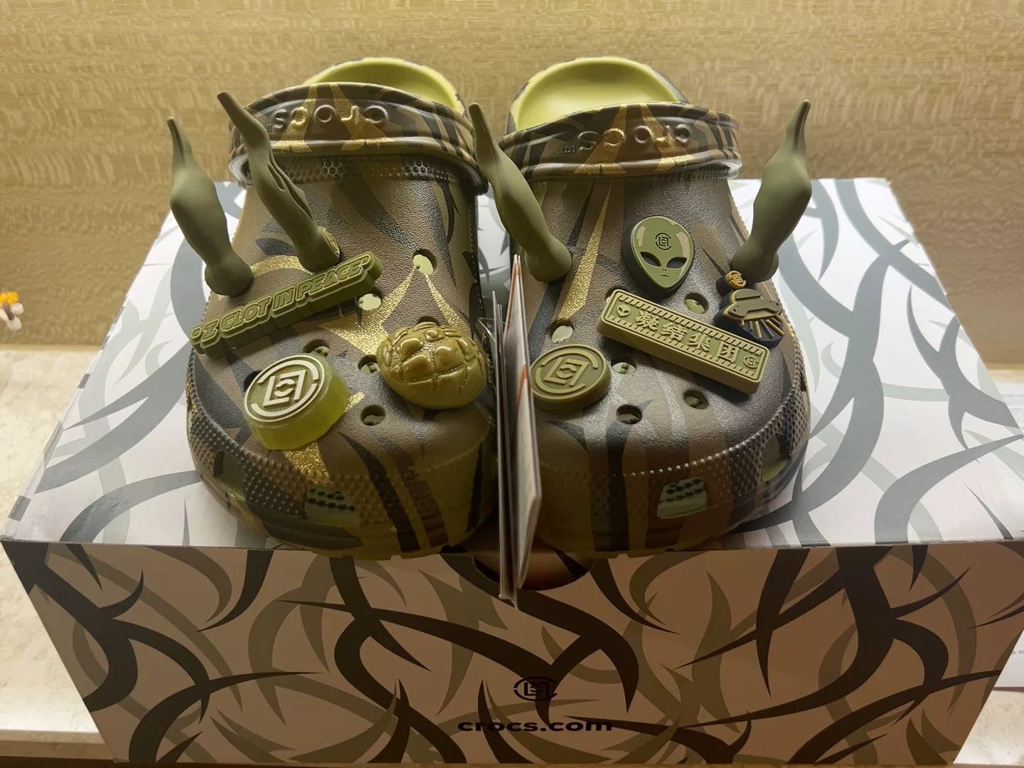 Crocs CLOT x ALIANENGR x CROSS Green Thorn Crocs Size US 8.5 / EU 41-42 - 1 Thumbnail