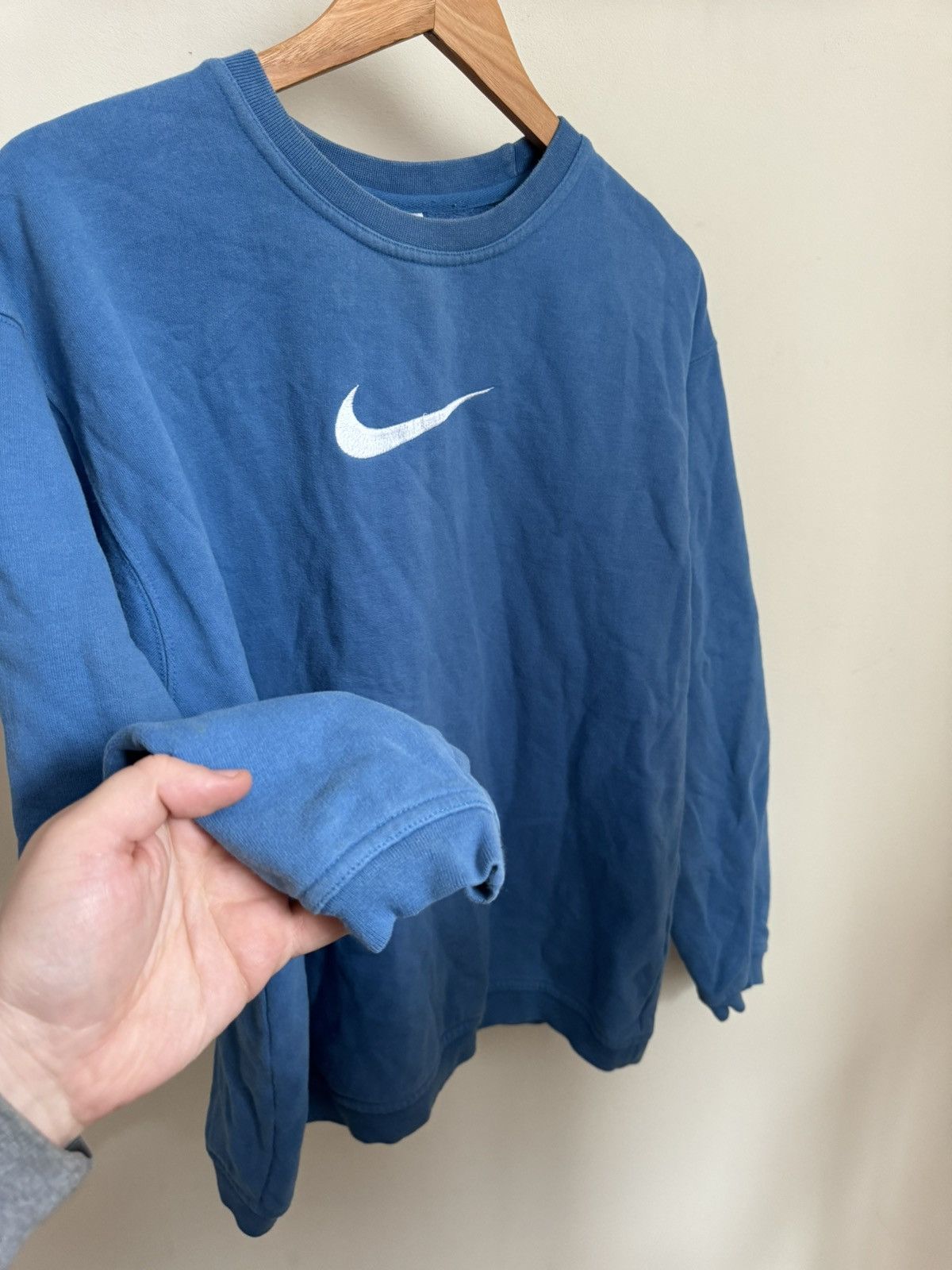 Nike × Vintage Vintage 90s Nike Big Logo Sweatshirt Size US M / EU 48-50 / 2 - 3 Thumbnail