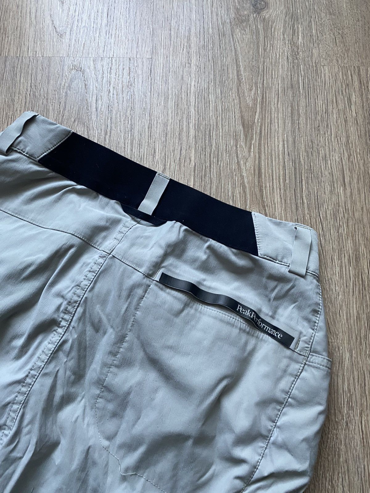 Arc'teryx × Peak Performance ⛰️Peak Performans 2 pockets outdoor shorts Arcteryx style🌄 Size US 30 / EU 46 - 5 Thumbnail