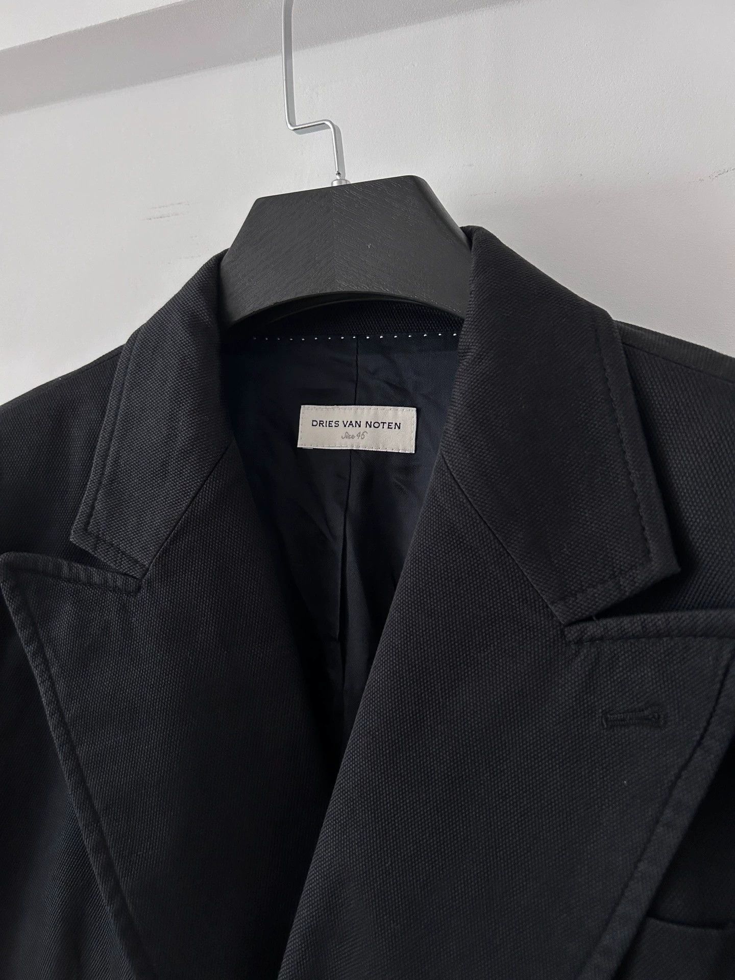 Dries Van Noten DRIES VAN NOTEN Men's Black Peak Lapel Suit Size 46R - 3 Thumbnail