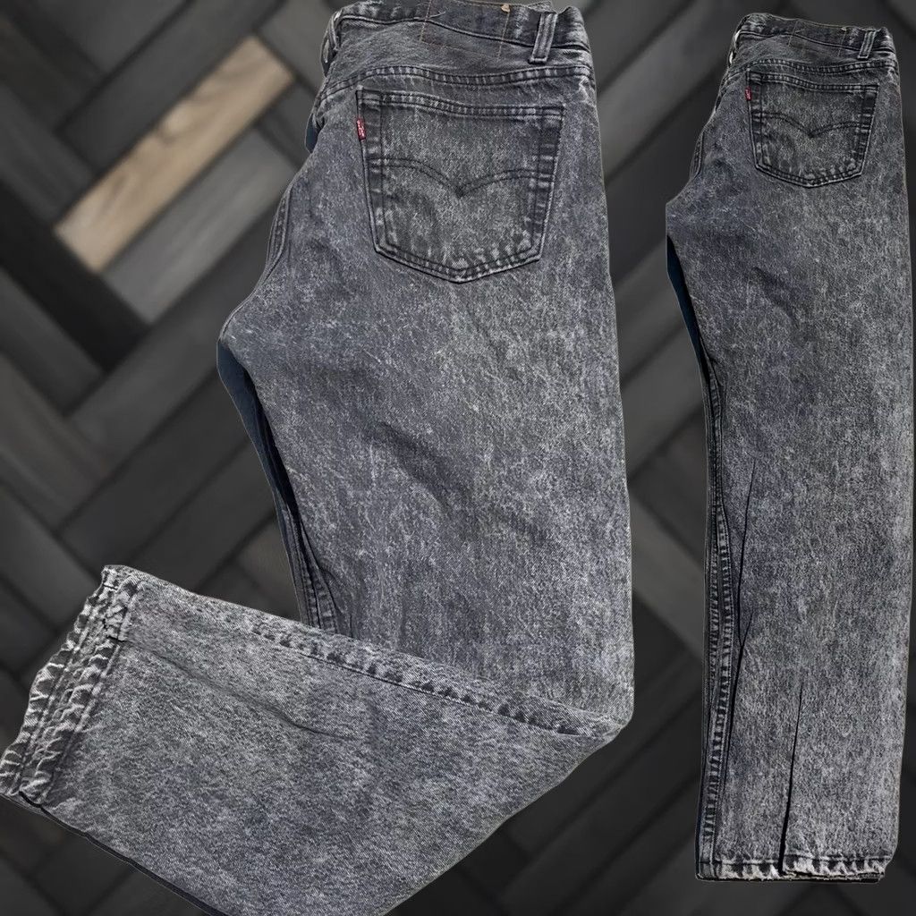 Vintage VINTAGE Levi’s 501 Jeans Button Fly Black Acid Wash USA 34 30 Measure 33 30 Denim Jeans 1980s Levis Mens Women Size US 33 - 1 Thumbnail