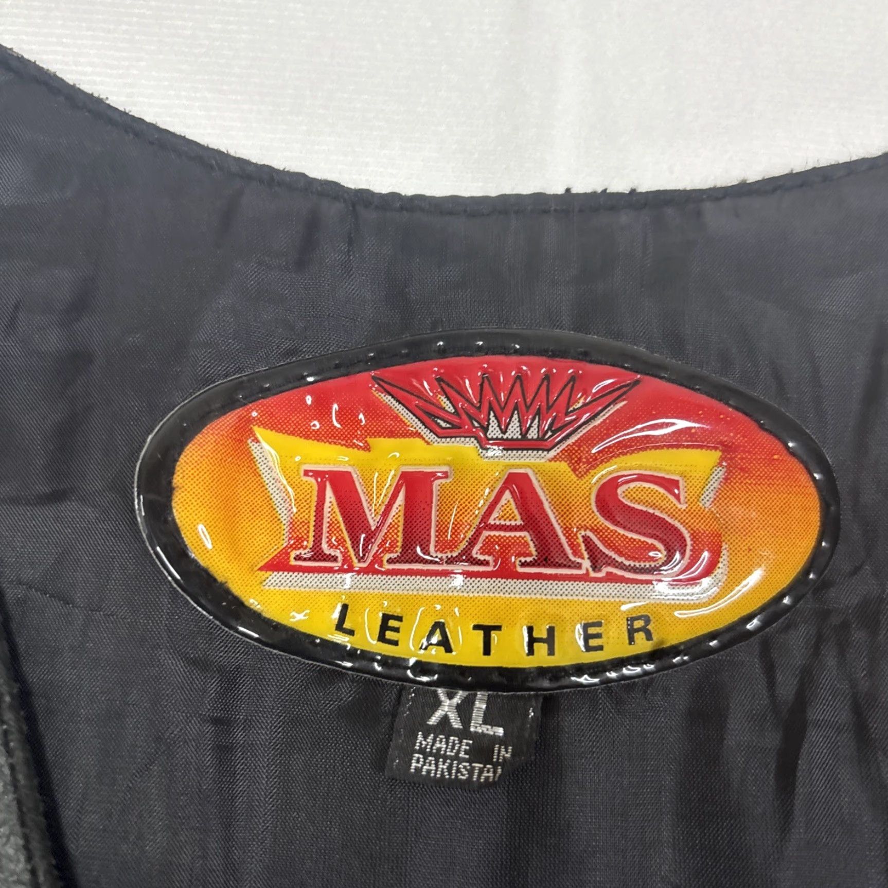 Vintage VINTAGE Mas Leather Leather Vest XL Black Biker Patch 80s Mas Leather Vest Men Full Zip Lined Pockets Size US XL / EU 56 / 4 - 2 Thumbnail