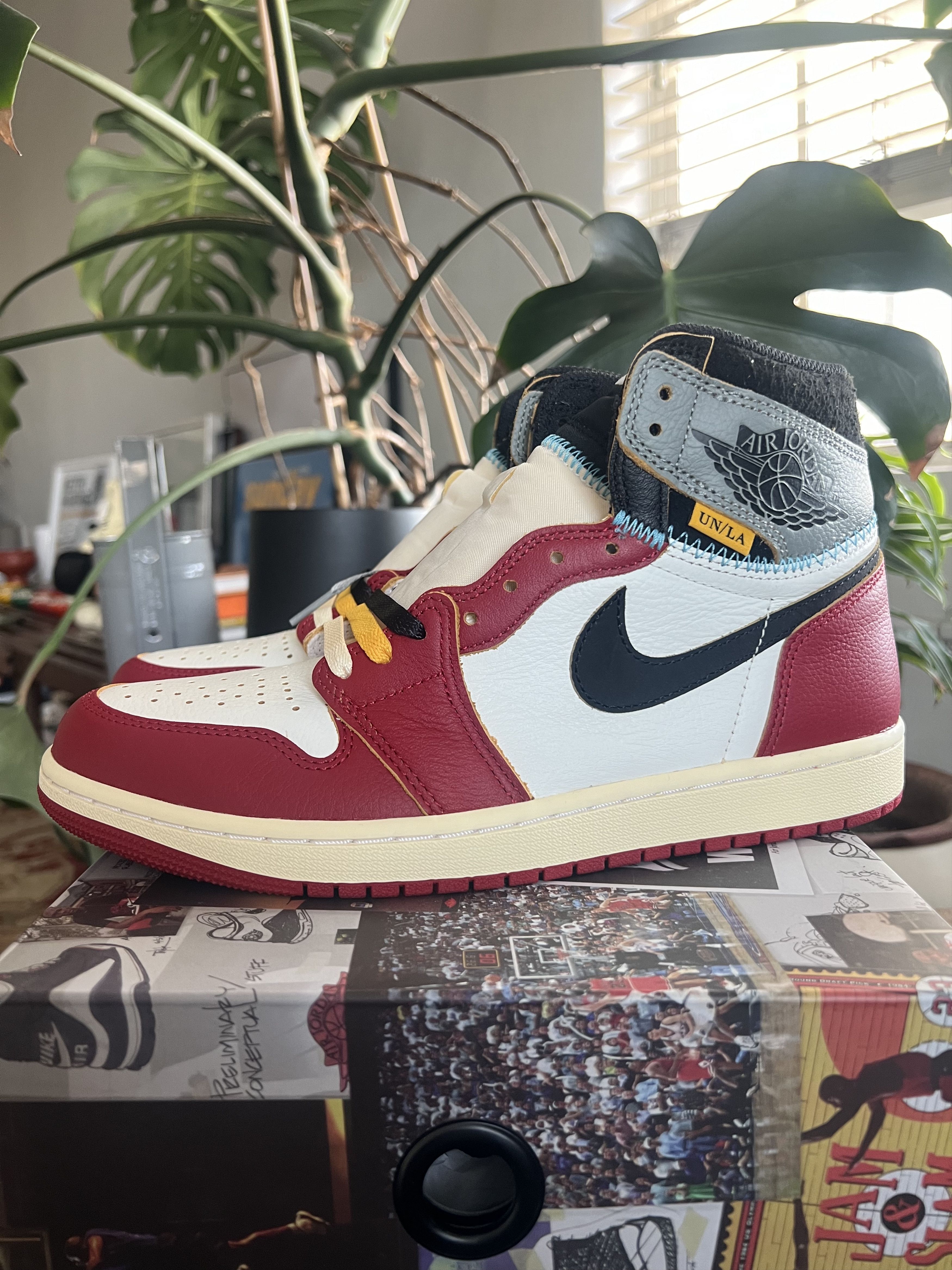 Jordan Brand × Union LA Union LA x Jordan 1 Retro High OG SP 'Chicago Shadow' Size US 9.5 / EU 42-43 - 4 Thumbnail