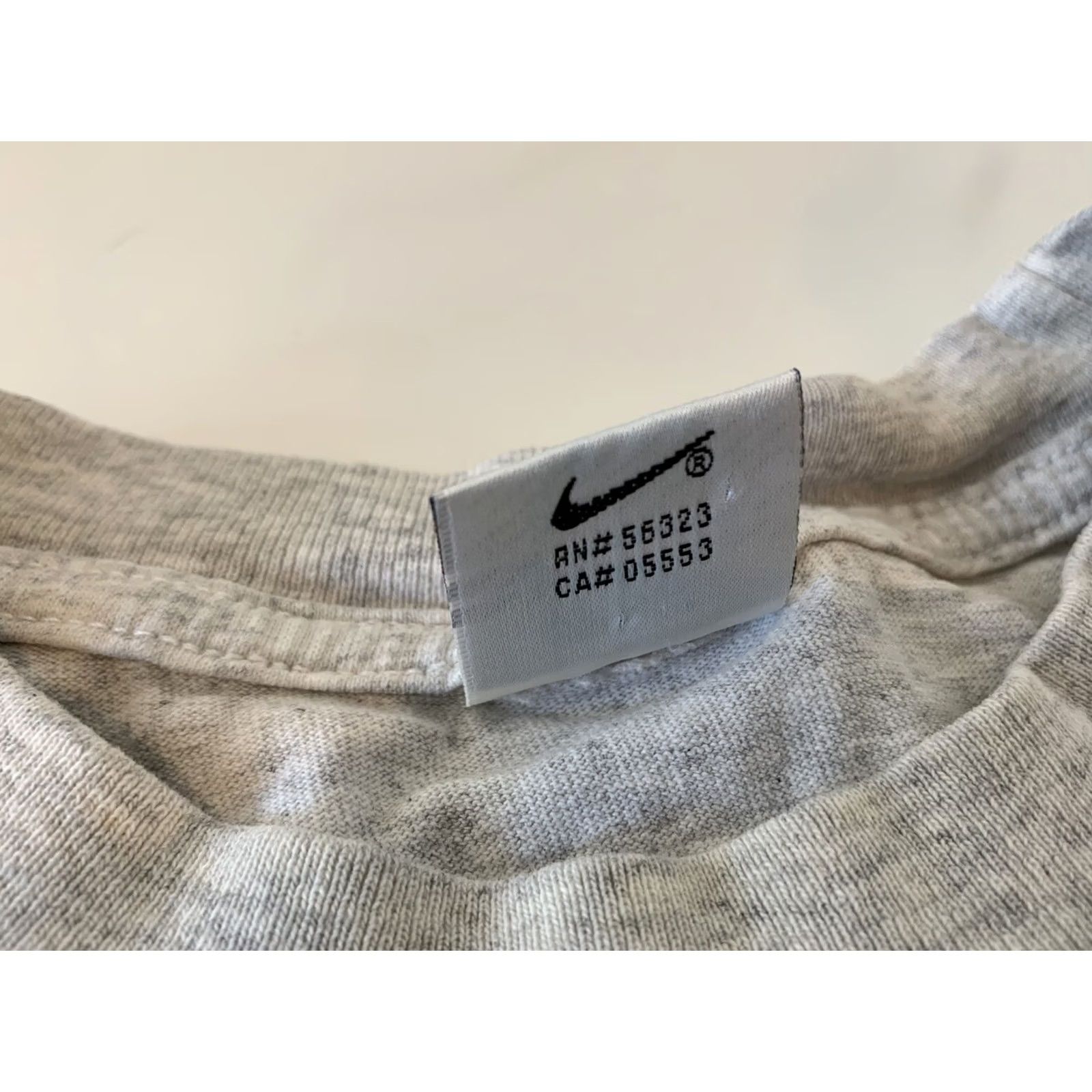 Nike VINTAGE Nike USA Embroidered Logo T Shirt Gray XL Short Sleeve Mens Size US XL / EU 56 / 4 - 4 Thumbnail