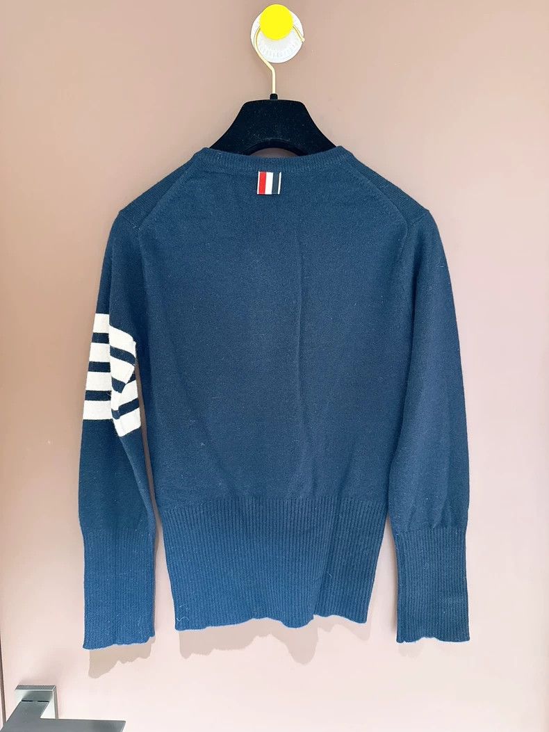 Thom Browne Thom browne Four-bar V-neck cashmere knitted cardigan jacke Size XS / US 0-2 / IT 36-38 - 5 Thumbnail