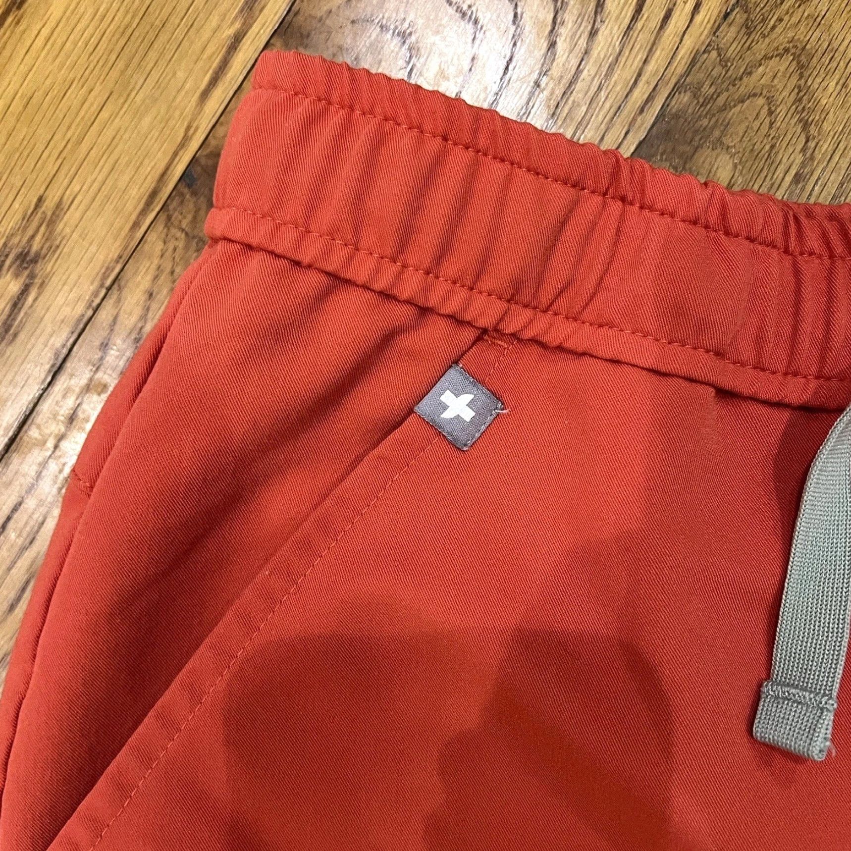 Vintage Figs Women's Medical Scrub Jogger Pants Size Small Orange Gray Tapered Drawstring Workwear Size 28" / US 6 / IT 42 - 3 Thumbnail