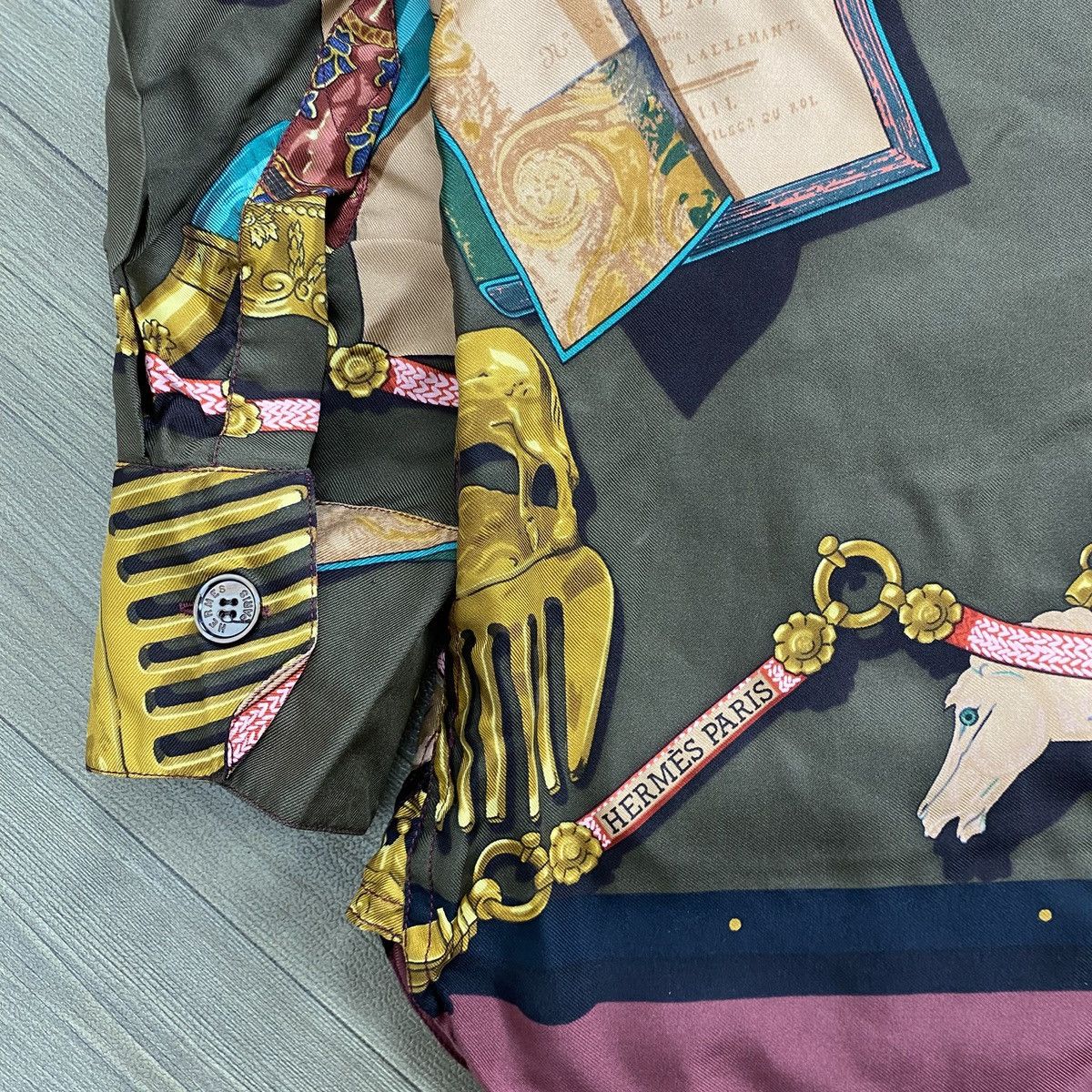 Hermes 90s Arcive Hermes Paris Equestrian Scarf Graphic Silk Shirt Size US L / EU 52-54 / 3 - 9 Thumbnail