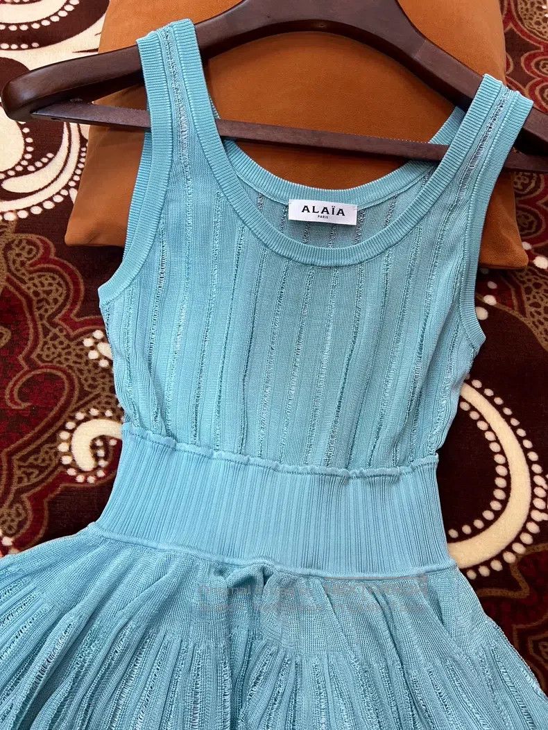 Alaia Alaia Women's Knitted Dress Size S / US 4 / IT 40 - 2 Thumbnail