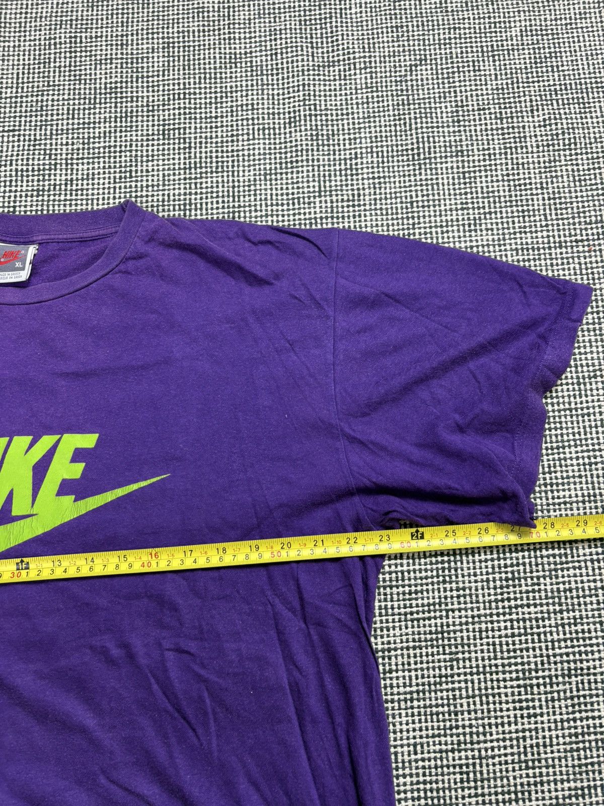 Nike 90s nike purple vintage big swoosh tee Size US XL / EU 56 / 4 - 6 Thumbnail
