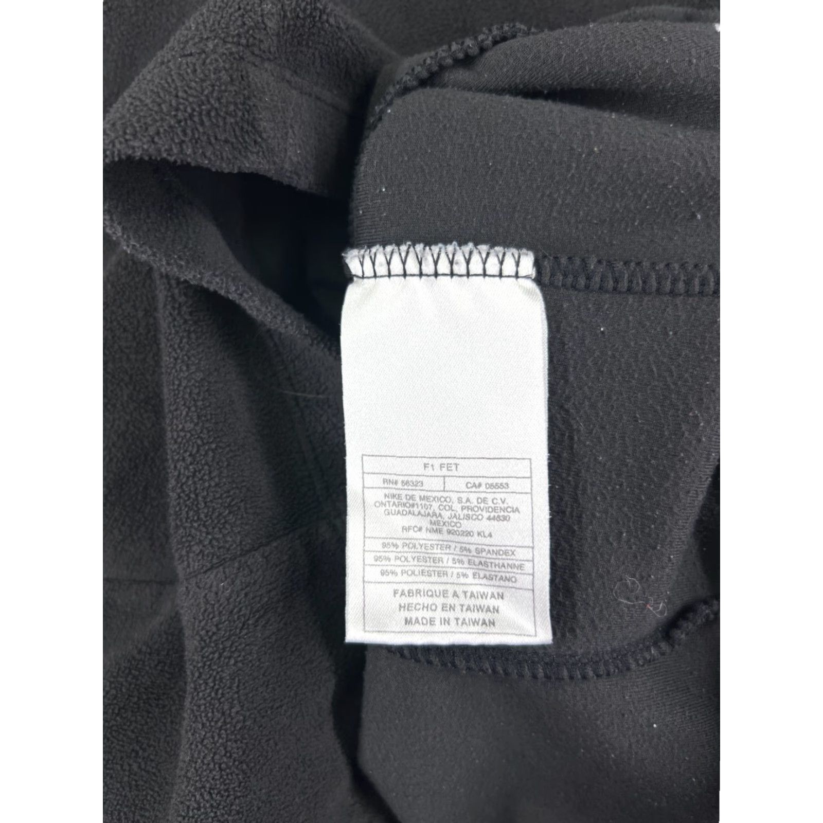Nike Nike Sweater Women's Small Black Fleece 1/4 Zip Pullover Outdoor Casual Travel Garment: Pump? Size S / US 4 / IT 40 - 4 Thumbnail
