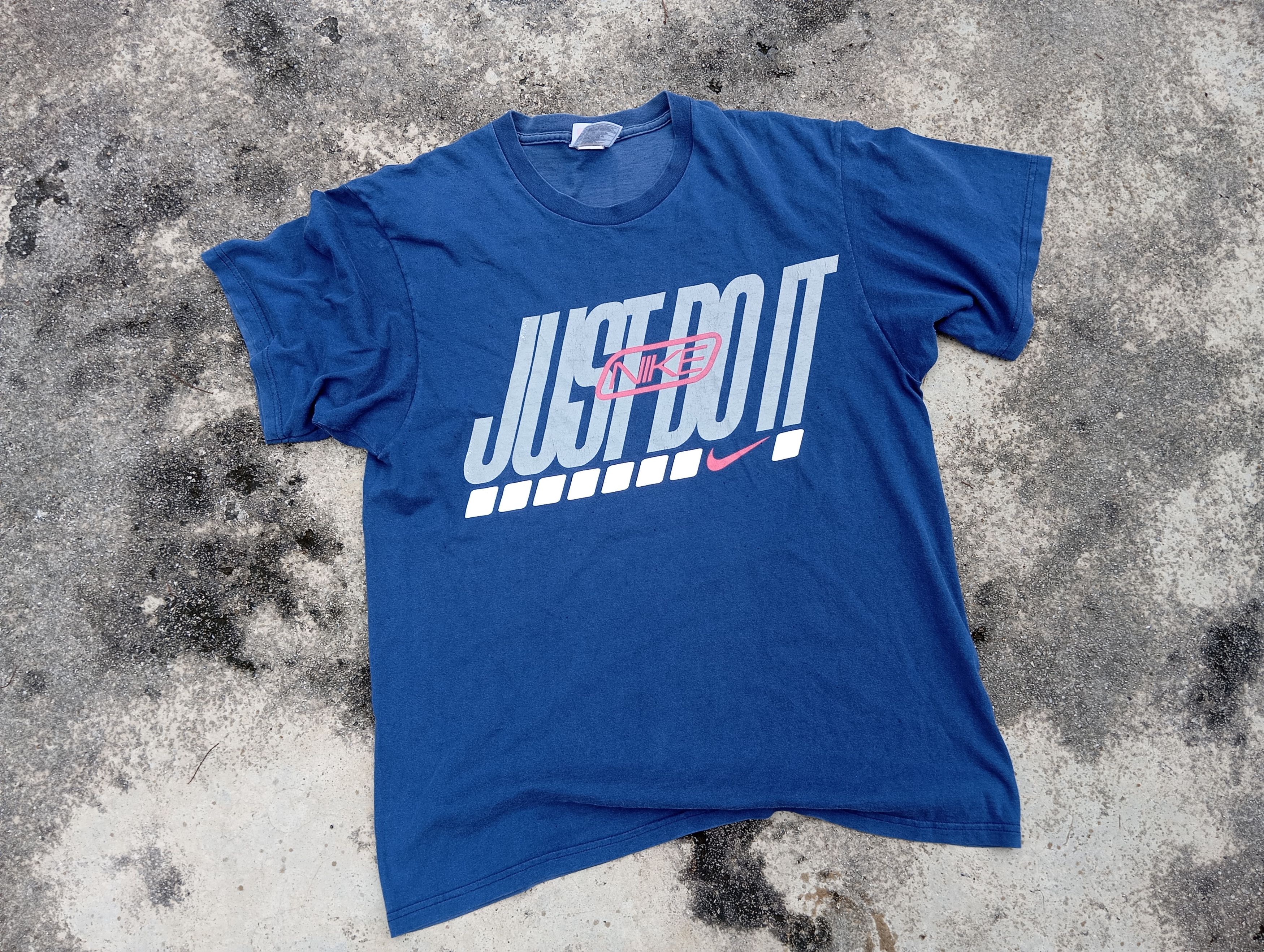 Nike × Vintage Nike Just Do It JDI 🏀 Vtg Tshirt 2000s Y2K 🎉 Size US M / EU 48-50 / 2 - 1 Thumbnail