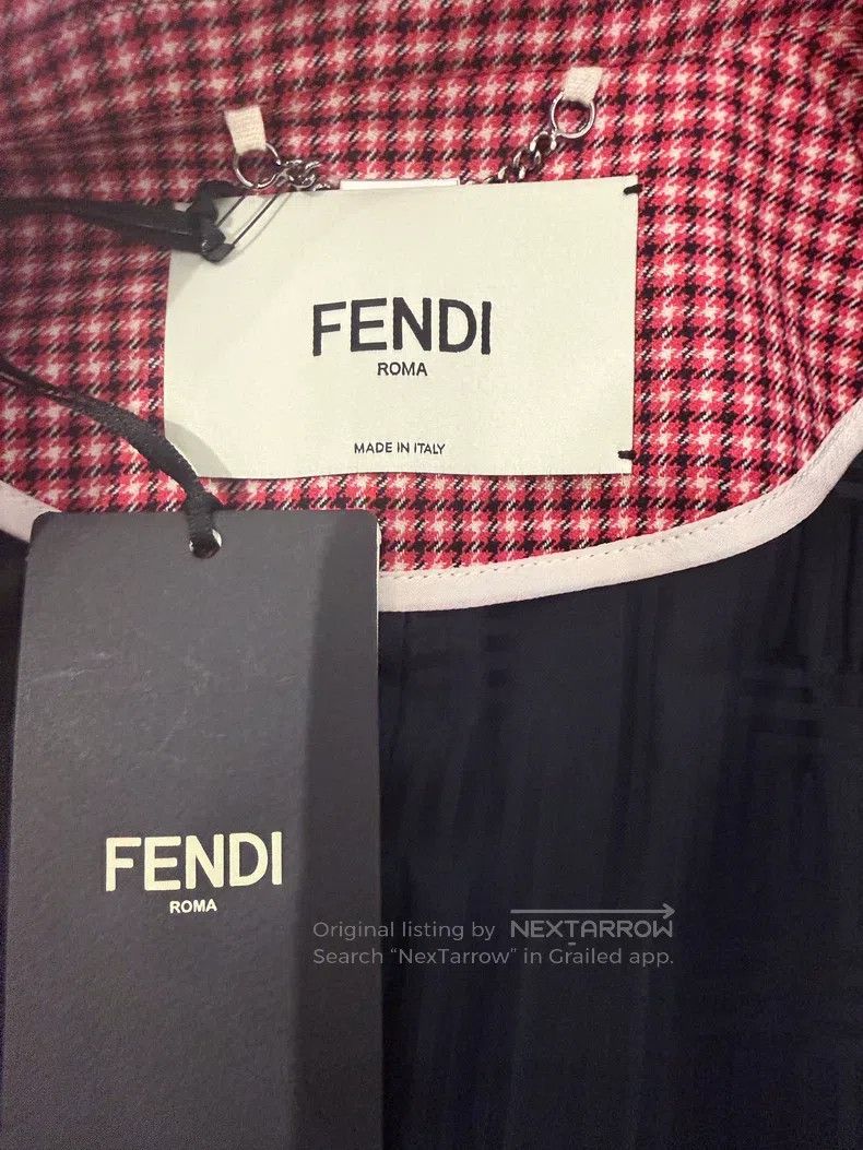 Fendi Fendi Wool Suit Jacket with Mink Fur Cuffs Size XS / US 0-2 / IT 36-38 - 3 Thumbnail