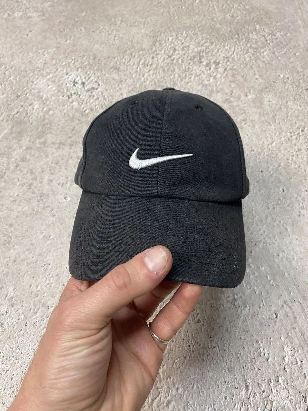 Nike Video y2k Nike swoosh rare cotton cap black washed Size ONE SIZE - 1 Thumbnail