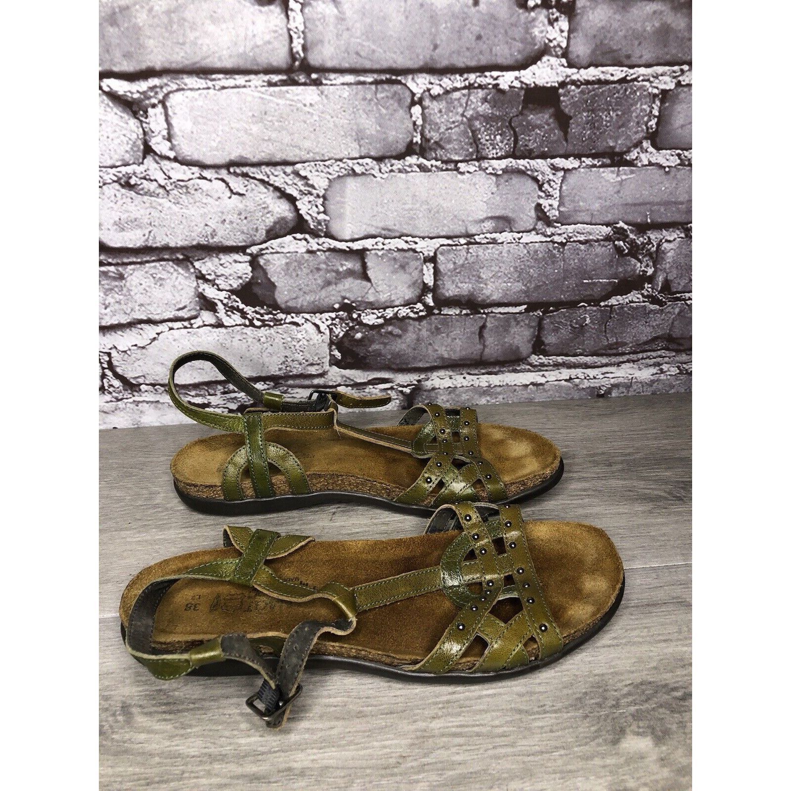 Other Naot Elinor Pine Green Leather Strappy Cork Strap Sandals Wo Size US 7.5 / IT 37.5 - 3 Thumbnail