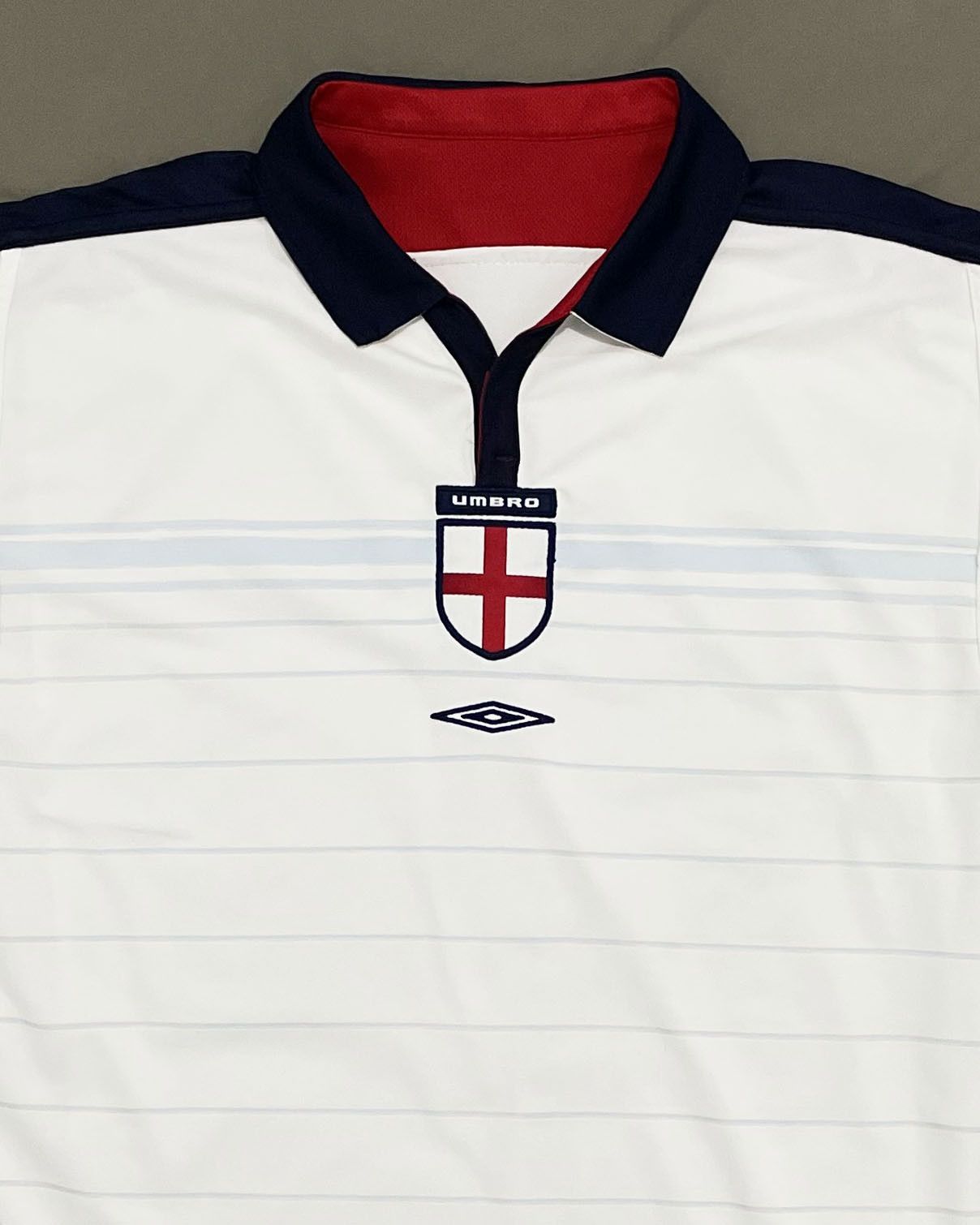 Umbro England Home Kit 2003 2004 2005 Size US L / EU 52-54 / 3 - 4 Thumbnail