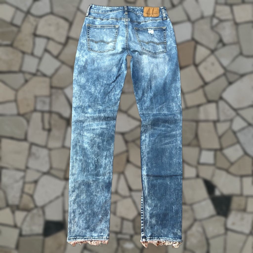 American Eagle Outfitters American Eagle Slim Flex Light Wash Distressed Jeans Mens 30x32 Frayed Hem Size US 30 / EU 46 - 1 Thumbnail