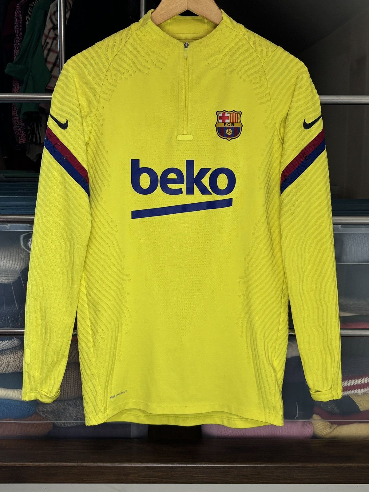 Nike Nike Barcelona 2019/2020 Training Vaporknit Soccer Jersey Size US S / EU 44-46 / 1 - 1 Thumbnail