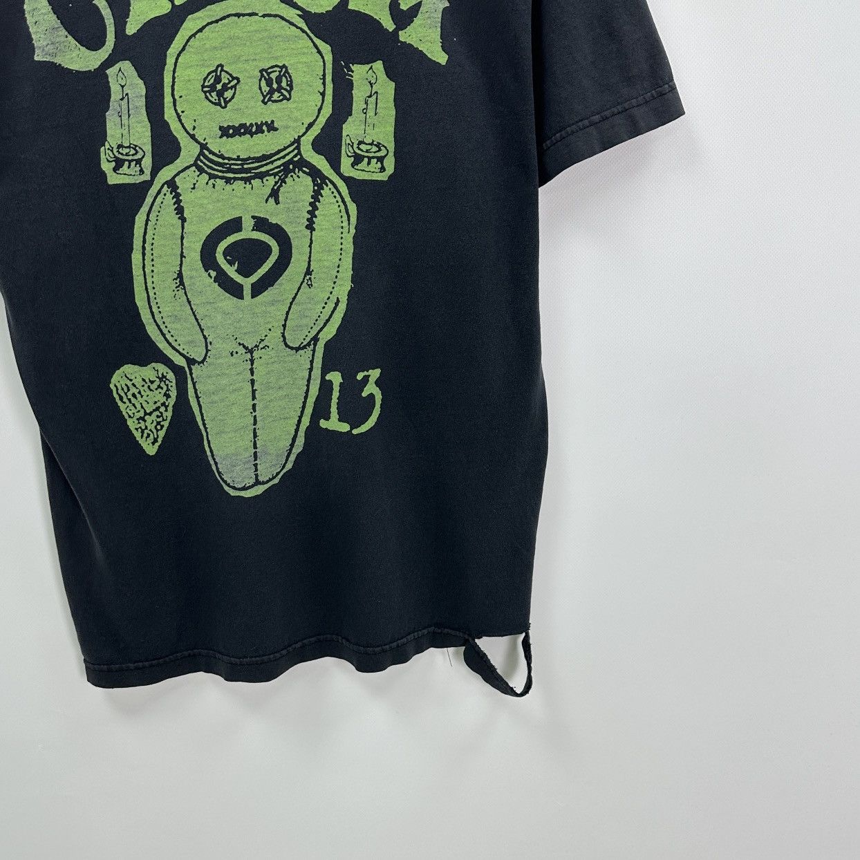 C1RCA Vintage 00s Circa Distressed Thrashed tee Voodoo Doll y2k og Size US M / EU 48-50 / 2 - 7 Thumbnail