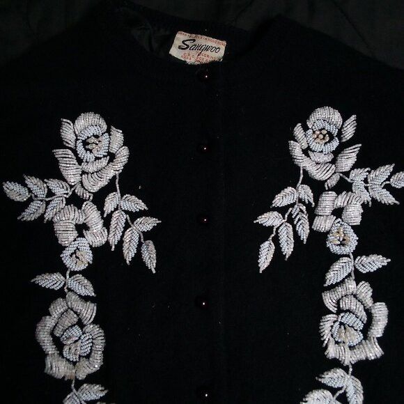 Other Vintage MCM Sangwoo Floral Beaded Wool Cardigan Sweater Size S / US 4 / IT 40 - 2 Thumbnail
